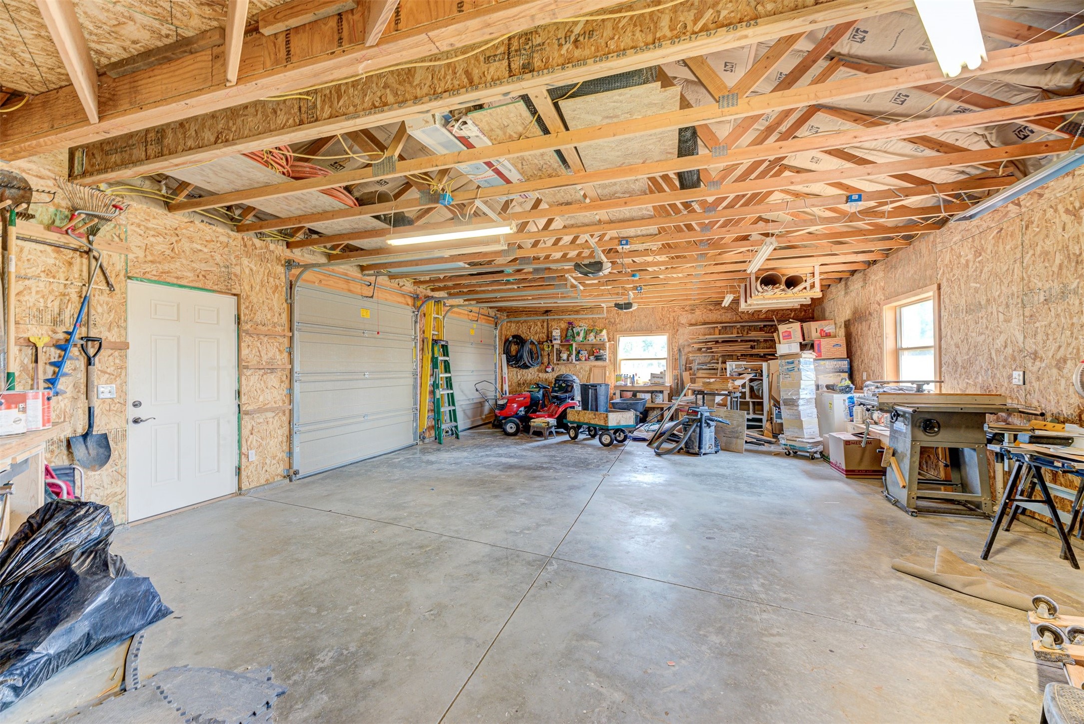 Helena, Montana 59602, United States, 4 Bedrooms Bedrooms, ,3 BathroomsBathrooms,Residential,Pending,51255