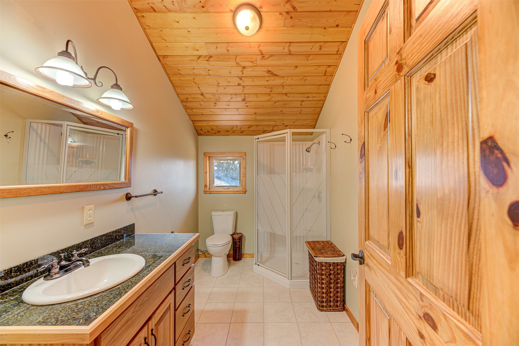 Helena, Montana 59602, United States, 4 Bedrooms Bedrooms, ,3 BathroomsBathrooms,Residential,Pending,51255