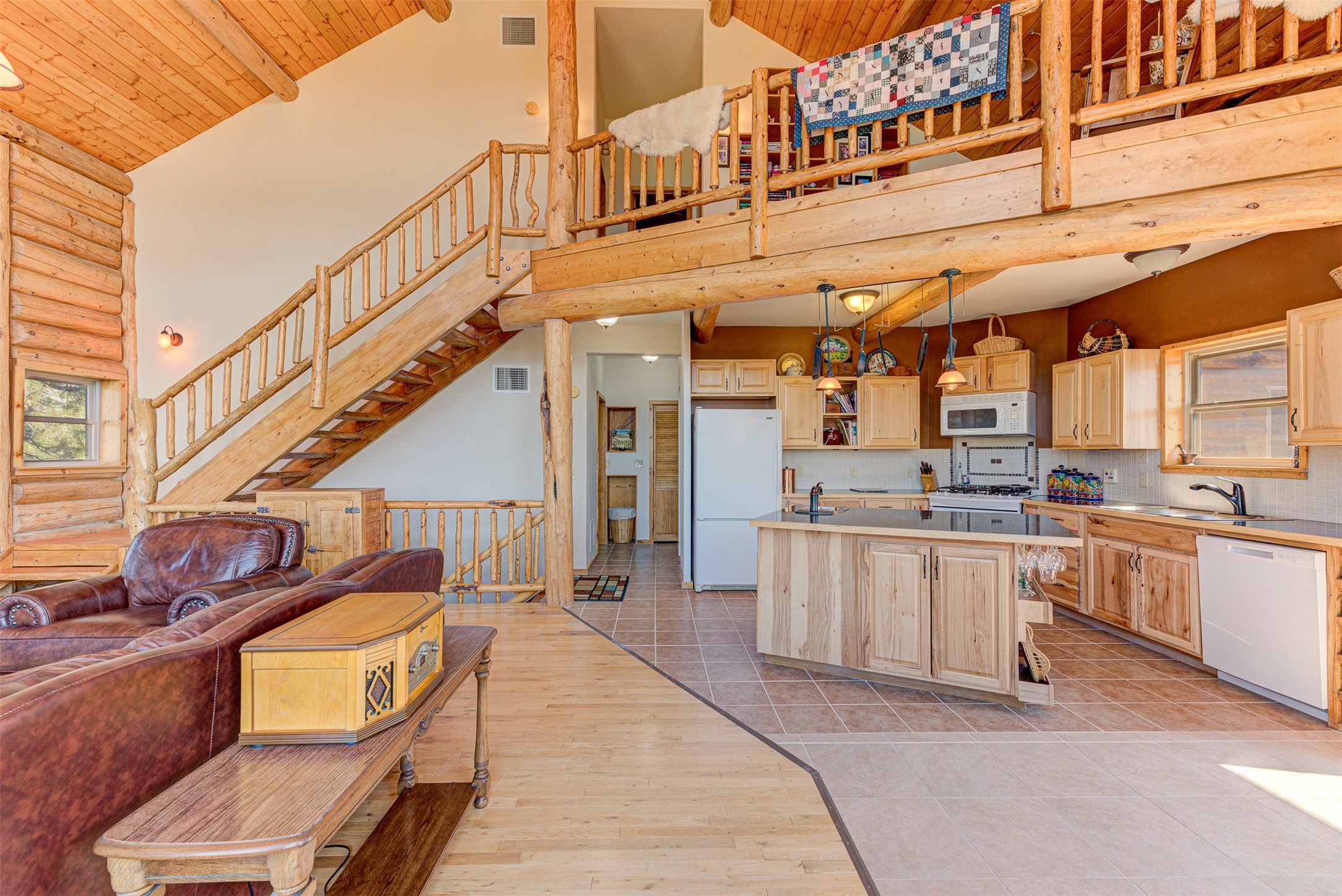 Helena, Montana 59602, United States, 4 Bedrooms Bedrooms, ,3 BathroomsBathrooms,Residential,Pending,51255