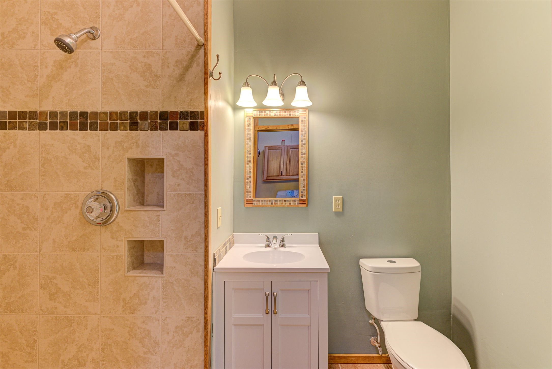 Helena, Montana 59602, United States, 4 Bedrooms Bedrooms, ,3 BathroomsBathrooms,Residential,Pending,51255