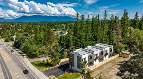Tiny photo for 713 W 2nd Street W, Whitefish, MT 59937 (MLS # 30066550)