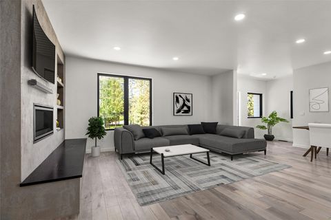 Tiny photo for 713 W 2nd Street W, Whitefish, MT 59937 (MLS # 30066550)