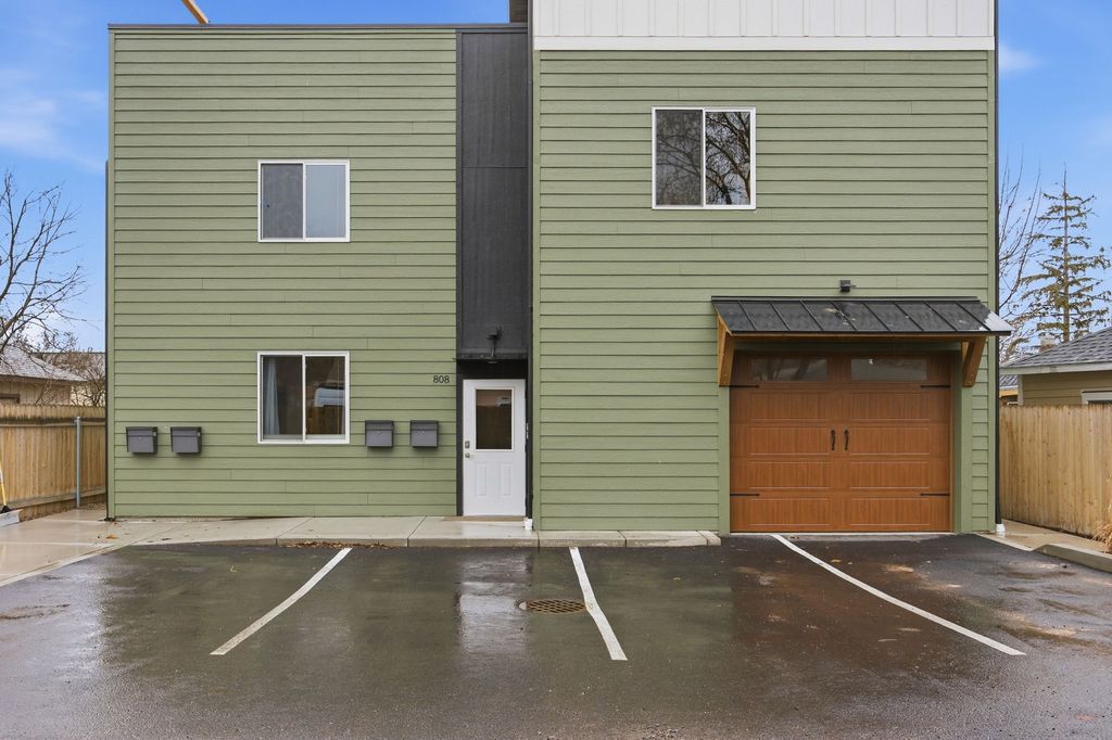 Photo of 808 + 812 Ash Street, Missoula, MT 59801 (MLS # 30066869)