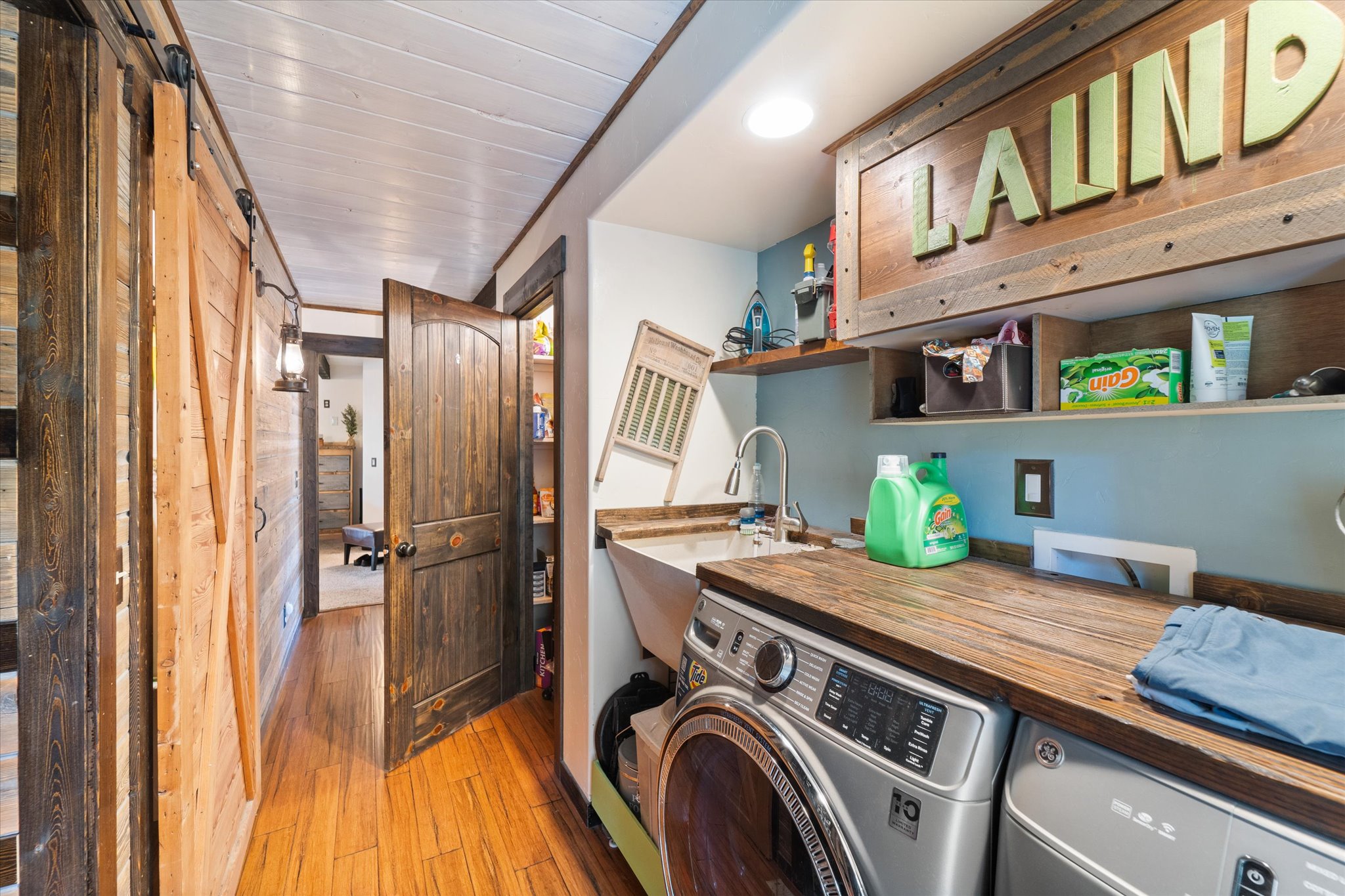 Kila, Montana 59920, United States, 3 Bedrooms Bedrooms, ,2 BathroomsBathrooms,Residential,Pending,39186