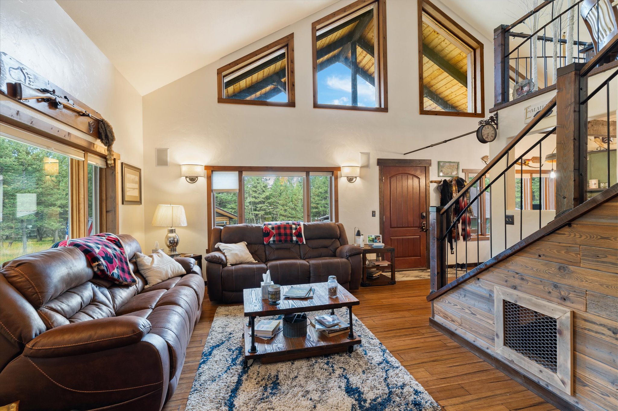 Kila, Montana 59920, United States, 3 Bedrooms Bedrooms, ,2 BathroomsBathrooms,Residential,Pending,39186