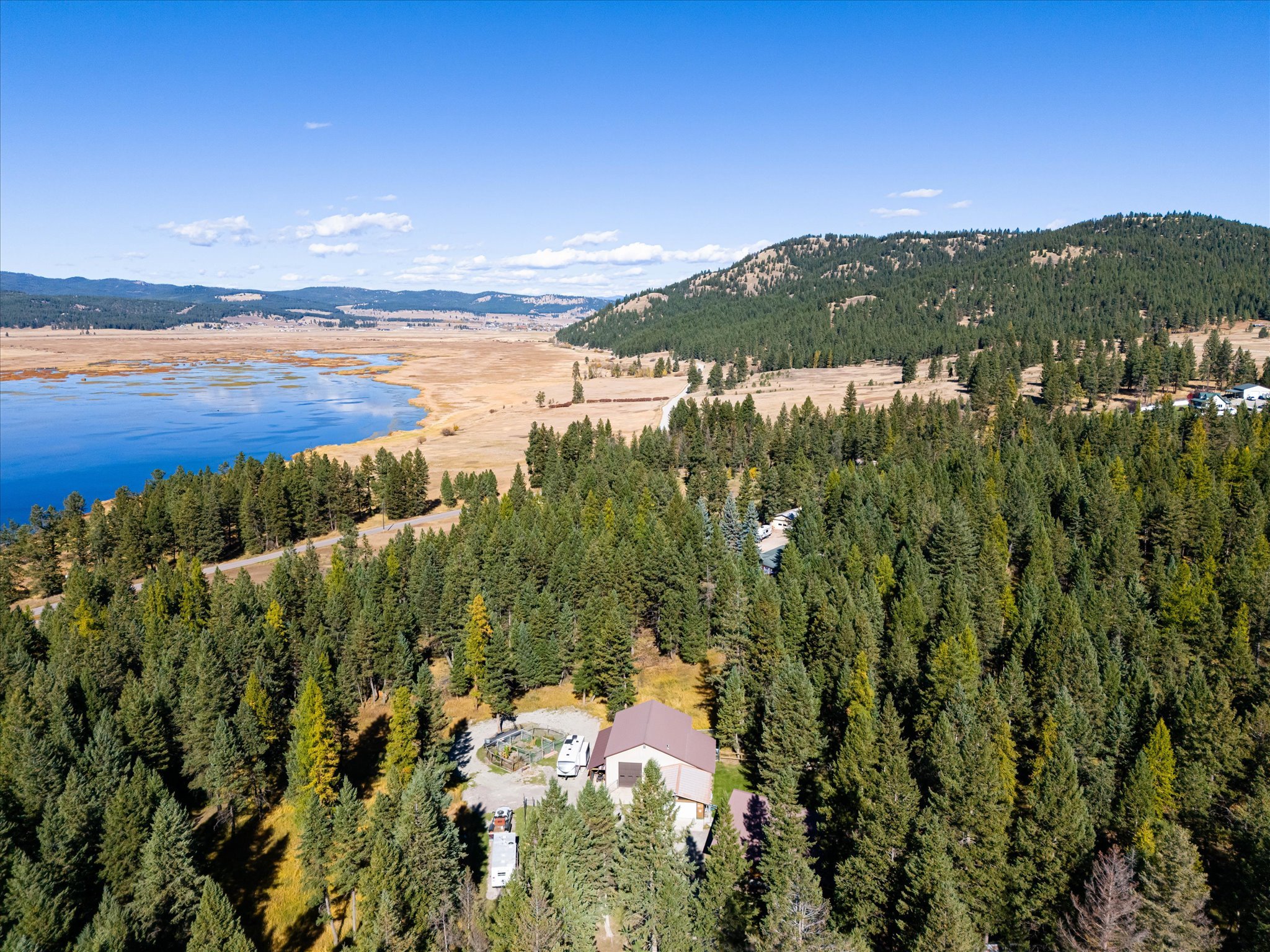 Kila, Montana 59920, United States, 3 Bedrooms Bedrooms, ,2 BathroomsBathrooms,Residential,Pending,39186