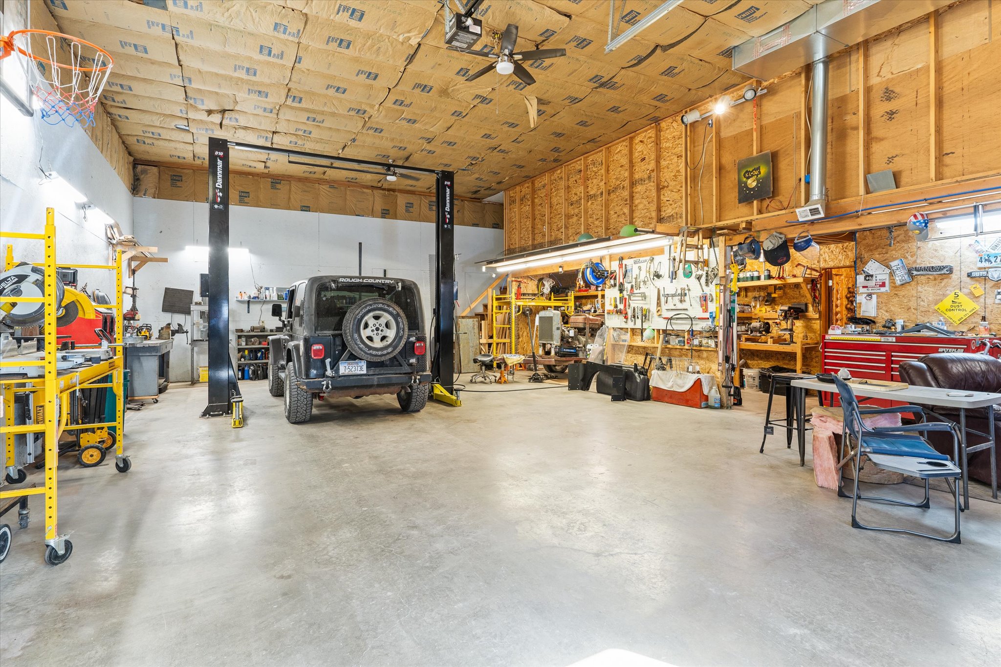 Kila, Montana 59920, United States, 3 Bedrooms Bedrooms, ,2 BathroomsBathrooms,Residential,Pending,39186