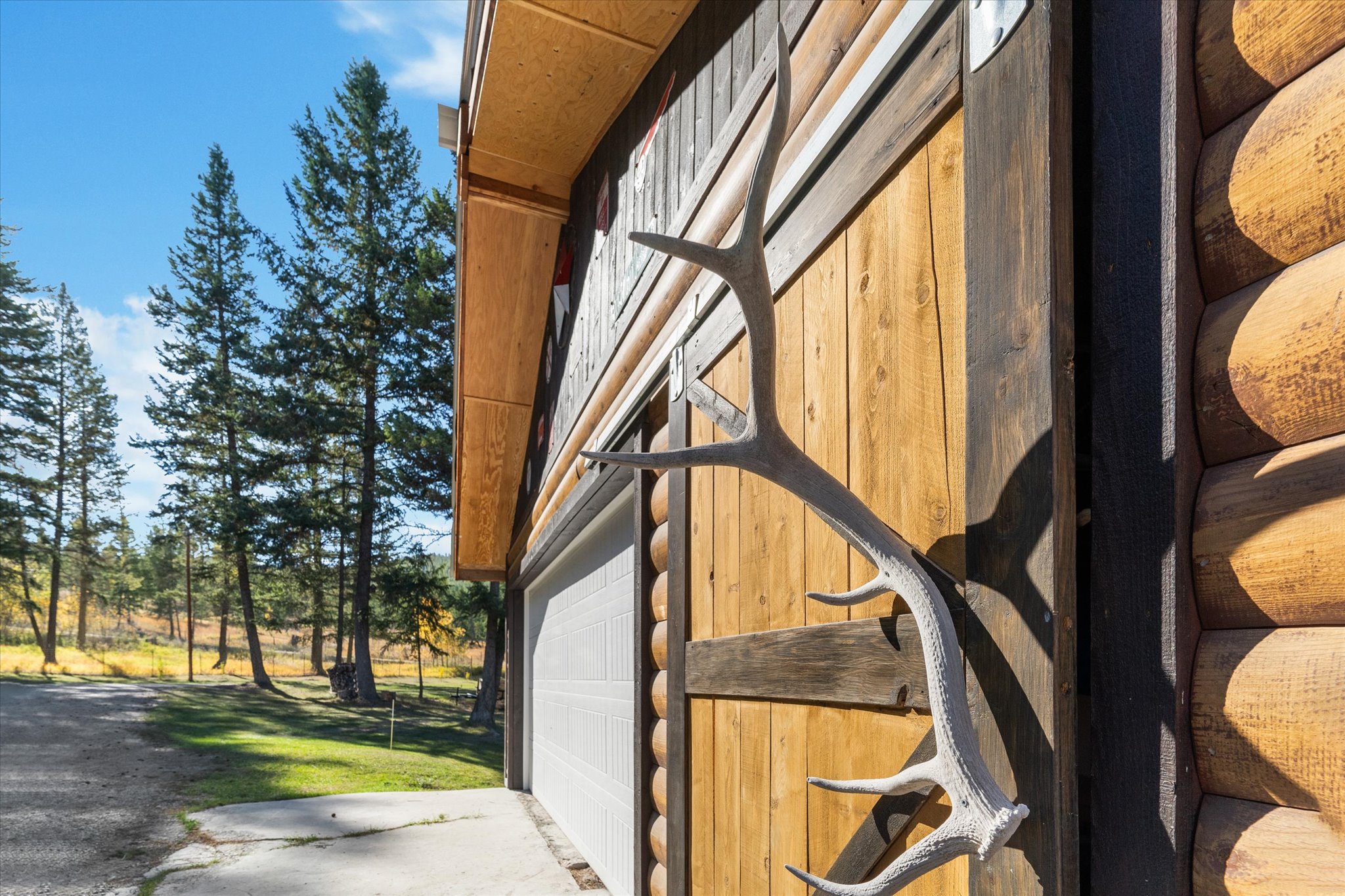 Kila, Montana 59920, United States, 3 Bedrooms Bedrooms, ,2 BathroomsBathrooms,Residential,Pending,39186