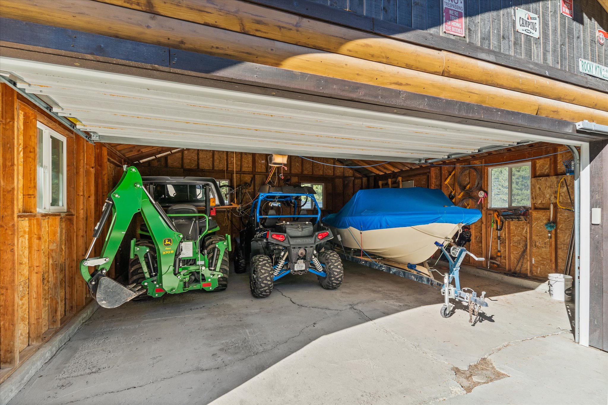 Kila, Montana 59920, United States, 3 Bedrooms Bedrooms, ,2 BathroomsBathrooms,Residential,Pending,39186