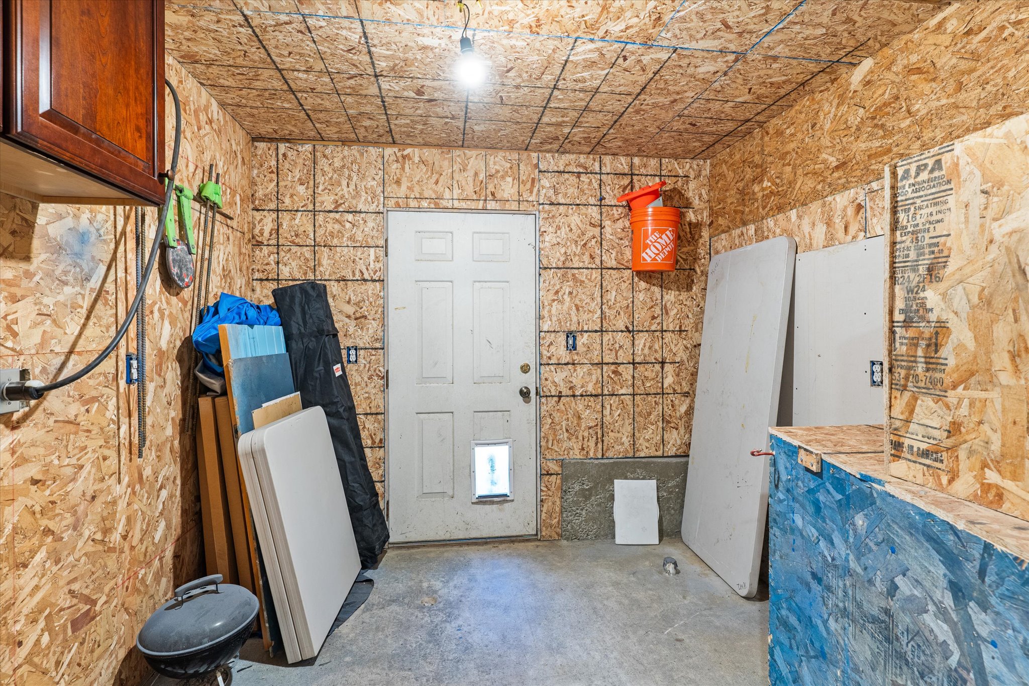 Kila, Montana 59920, United States, 3 Bedrooms Bedrooms, ,2 BathroomsBathrooms,Residential,Pending,39186