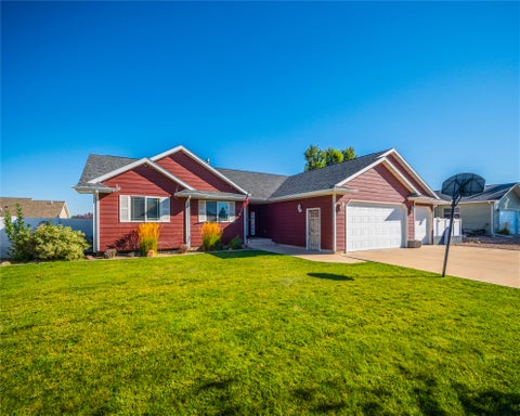 Photo of 1009 38th Avenue NE, Great Falls, MT 59404 (MLS # 30077722)