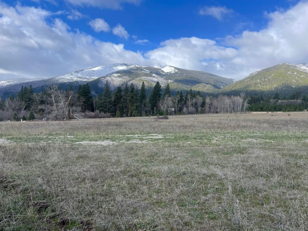 Photo of 508 Great Wolf Way, Hamilton, MT 59840 (MLS # 30068007)