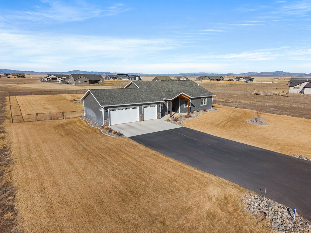 Photo of 2188 Spring Wheat Loop, East Helena, MT 59635 (MLS # 30066124)