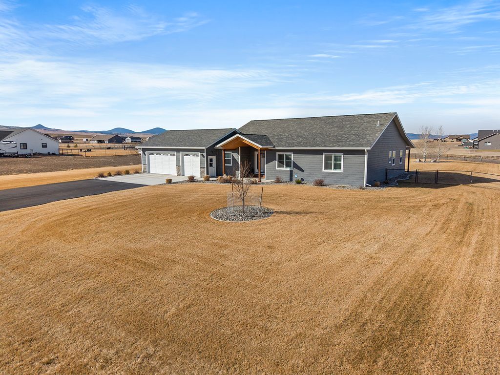 Photo of 2188 Spring Wheat Loop, East Helena, MT 59635 (MLS # 30066124)