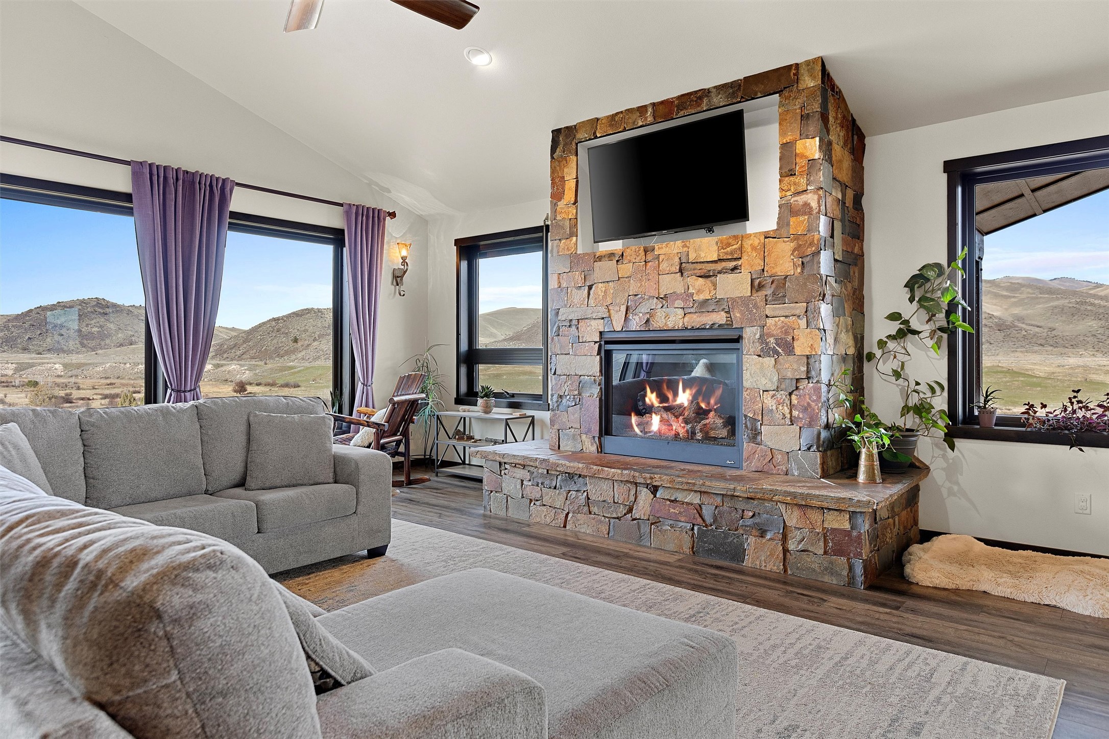 9701 MT Hwy 200