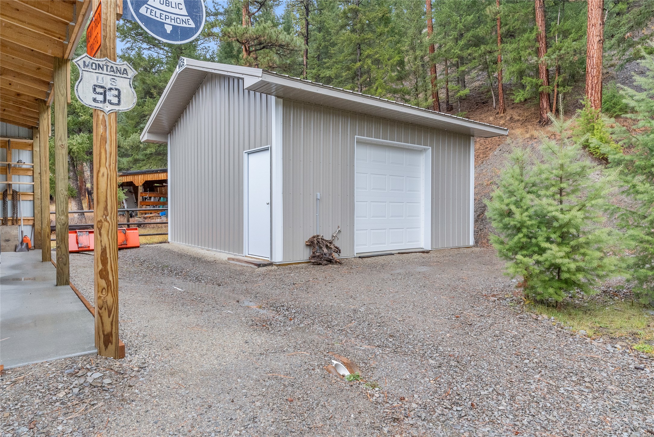 Darby, Montana 59829, United States, 3 Bedrooms Bedrooms, ,2 BathroomsBathrooms,Residential,Active,240238