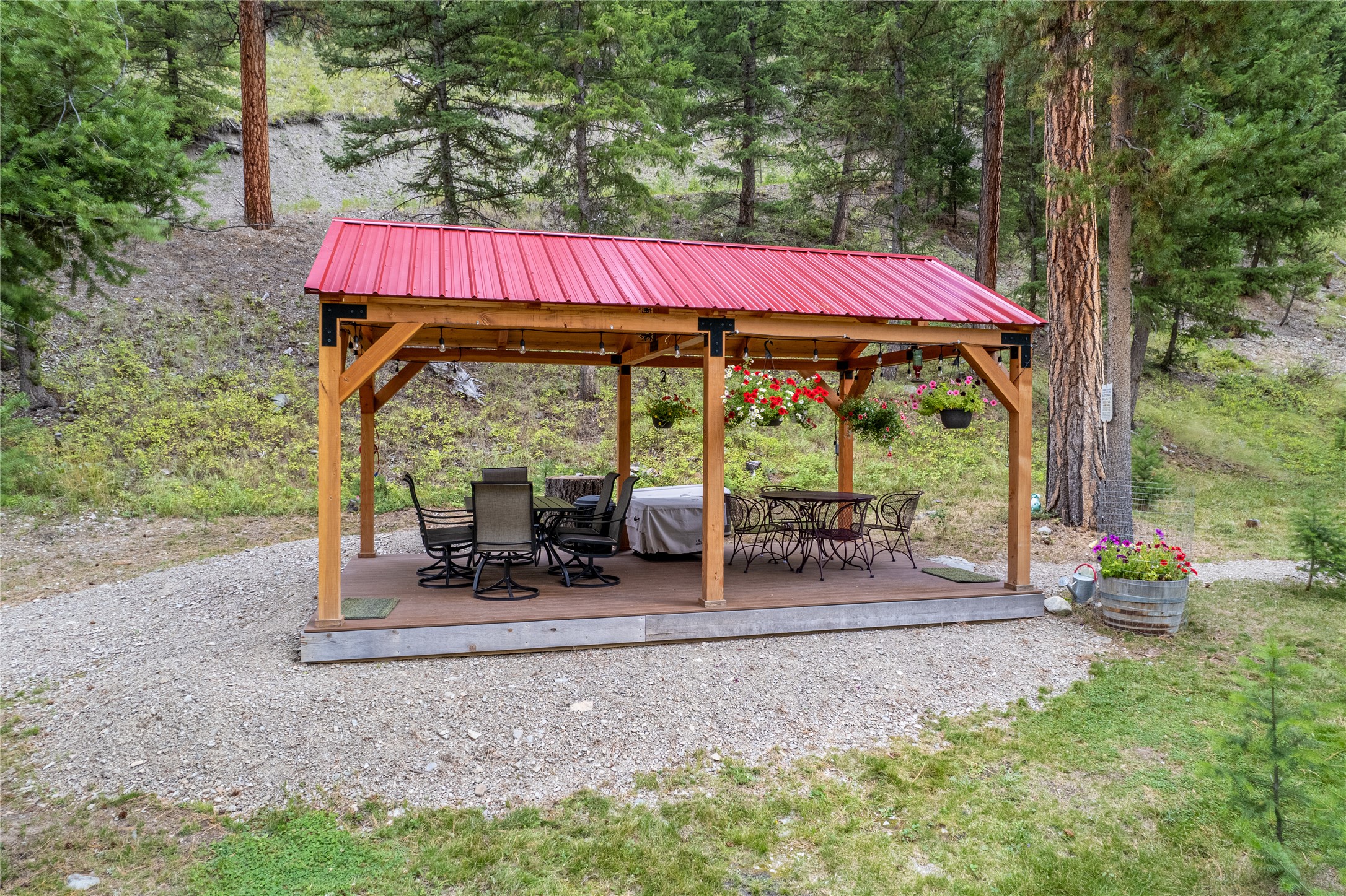 Darby, Montana 59829, United States, 3 Bedrooms Bedrooms, ,2 BathroomsBathrooms,Residential,Active,240238