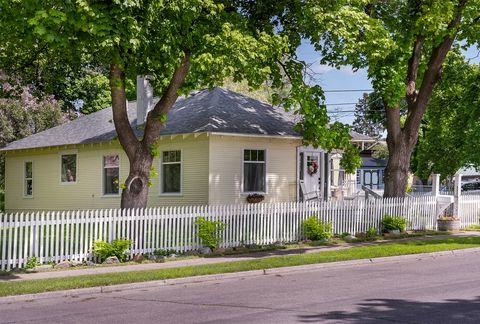 Tiny photo for 135 W California Street, Kalispell, MT 59901 (MLS # 30071213)