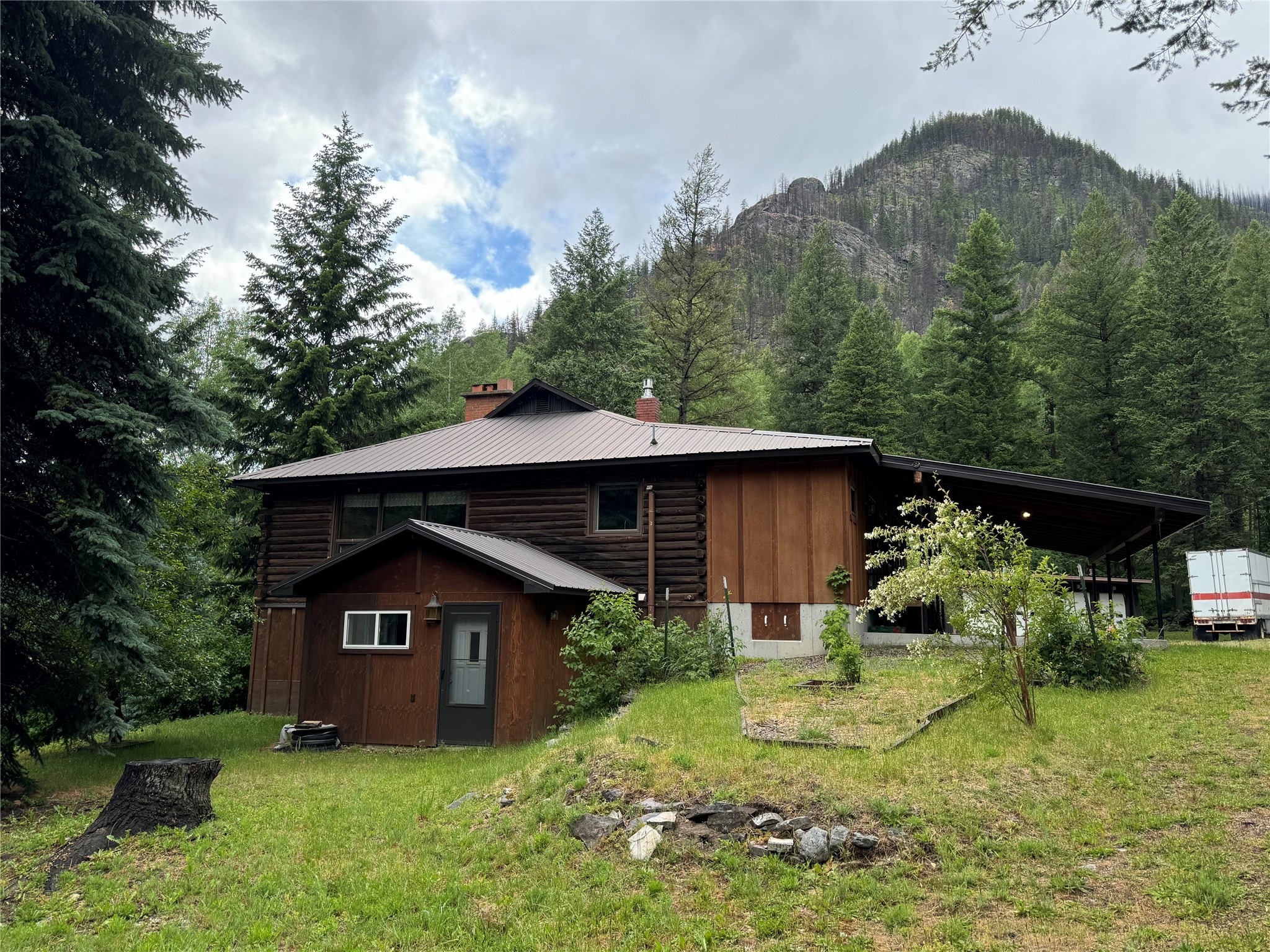 8 Cedar Gulch Lane