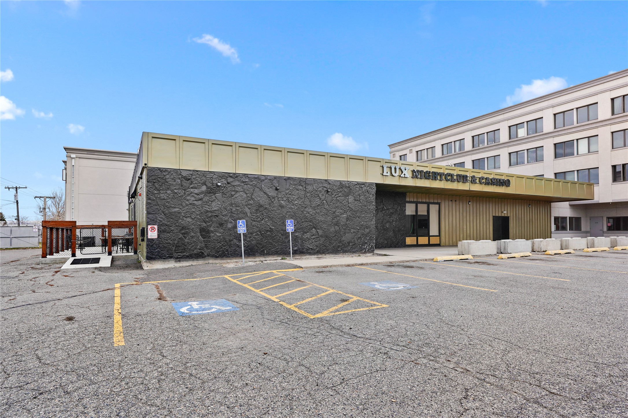 801 N Fee Street