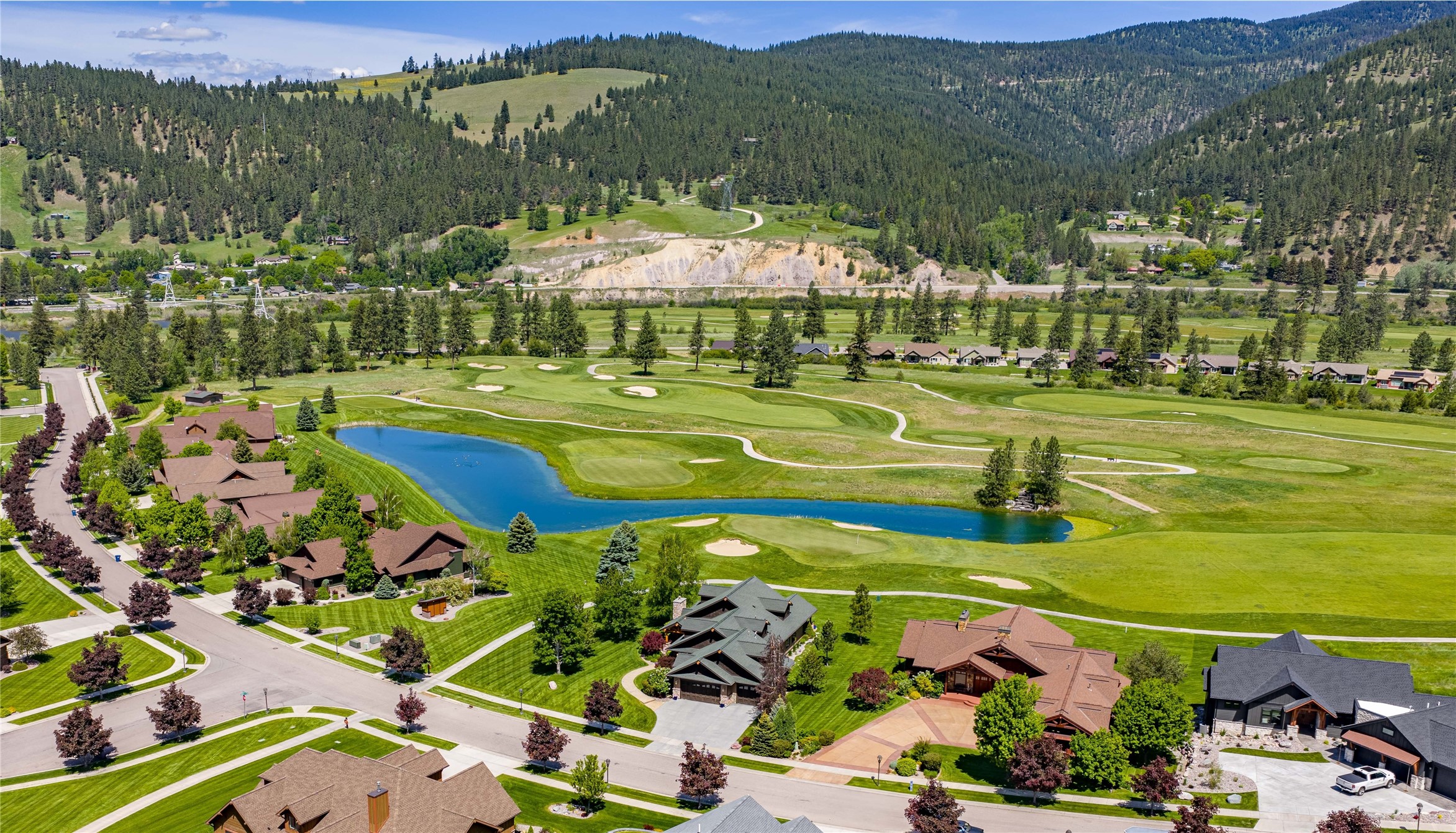 Missoula, Montana 59802, United States, 3 Bedrooms Bedrooms, ,2 BathroomsBathrooms,Residential,Pending,142599