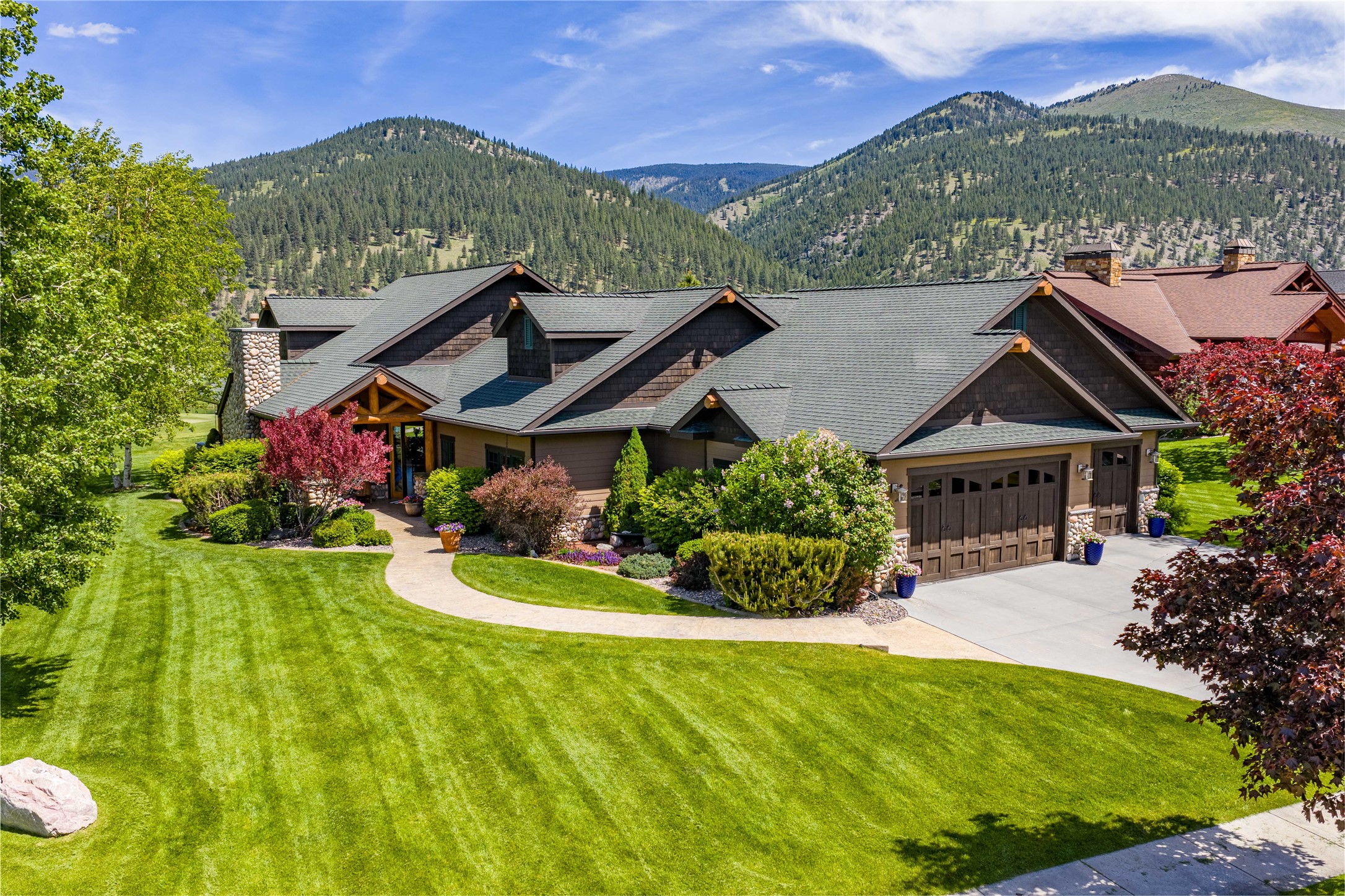 Missoula, Montana 59802, United States, 3 Bedrooms Bedrooms, ,2 BathroomsBathrooms,Residential,Pending,142599