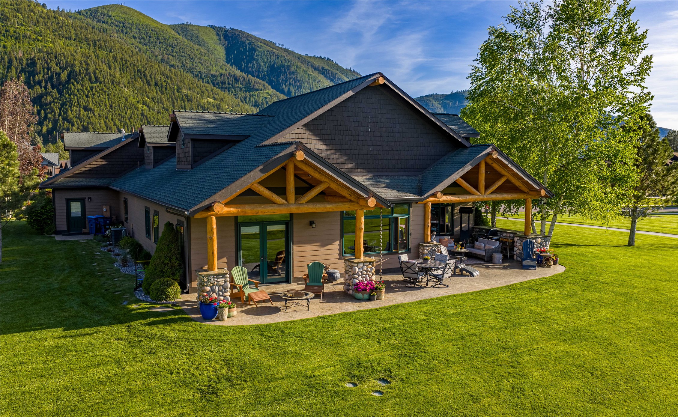 Missoula, Montana 59802, United States, 3 Bedrooms Bedrooms, ,2 BathroomsBathrooms,Residential,Pending,142599