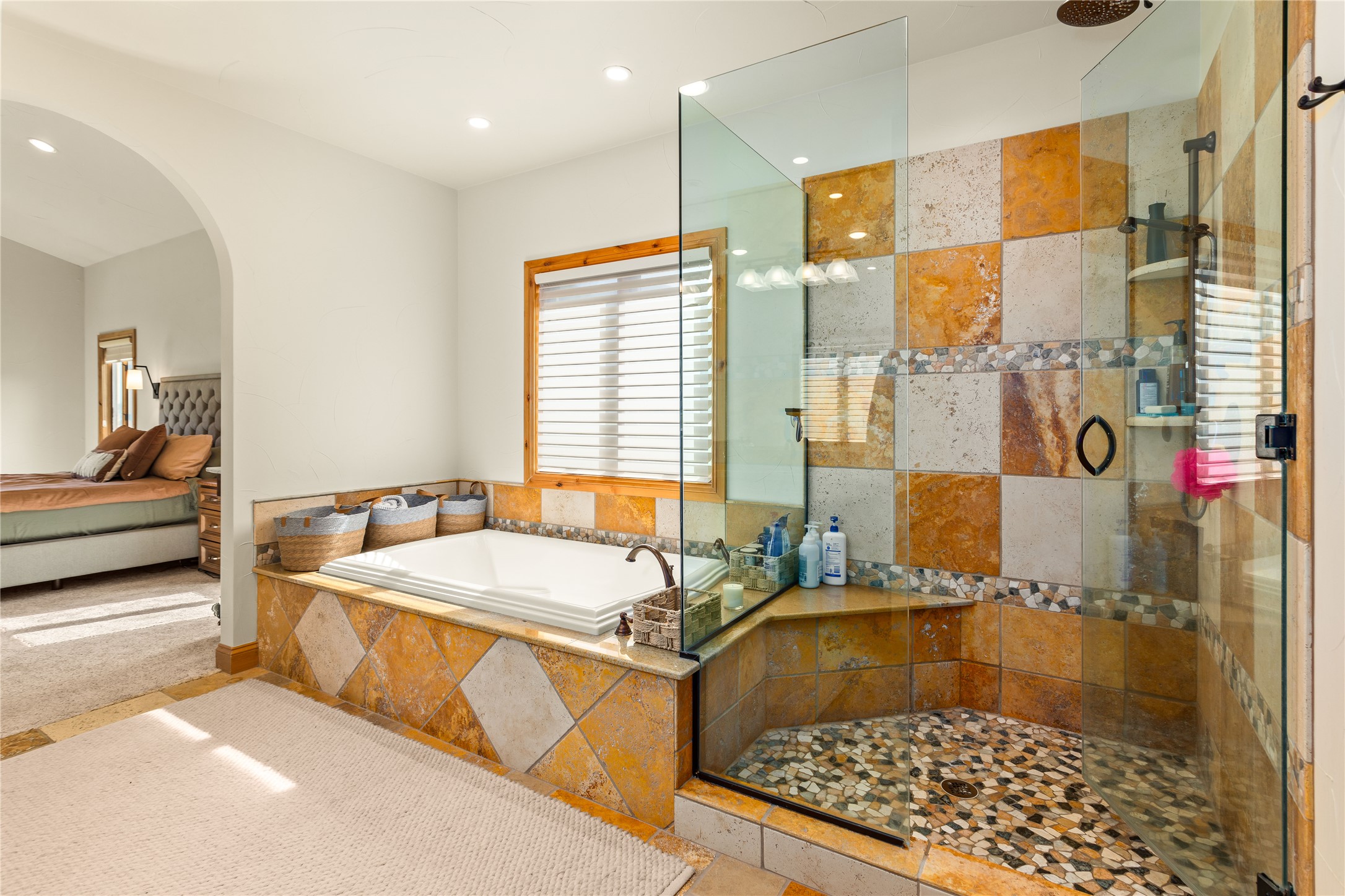 Missoula, Montana 59802, United States, 3 Bedrooms Bedrooms, ,2 BathroomsBathrooms,Residential,Pending,142599