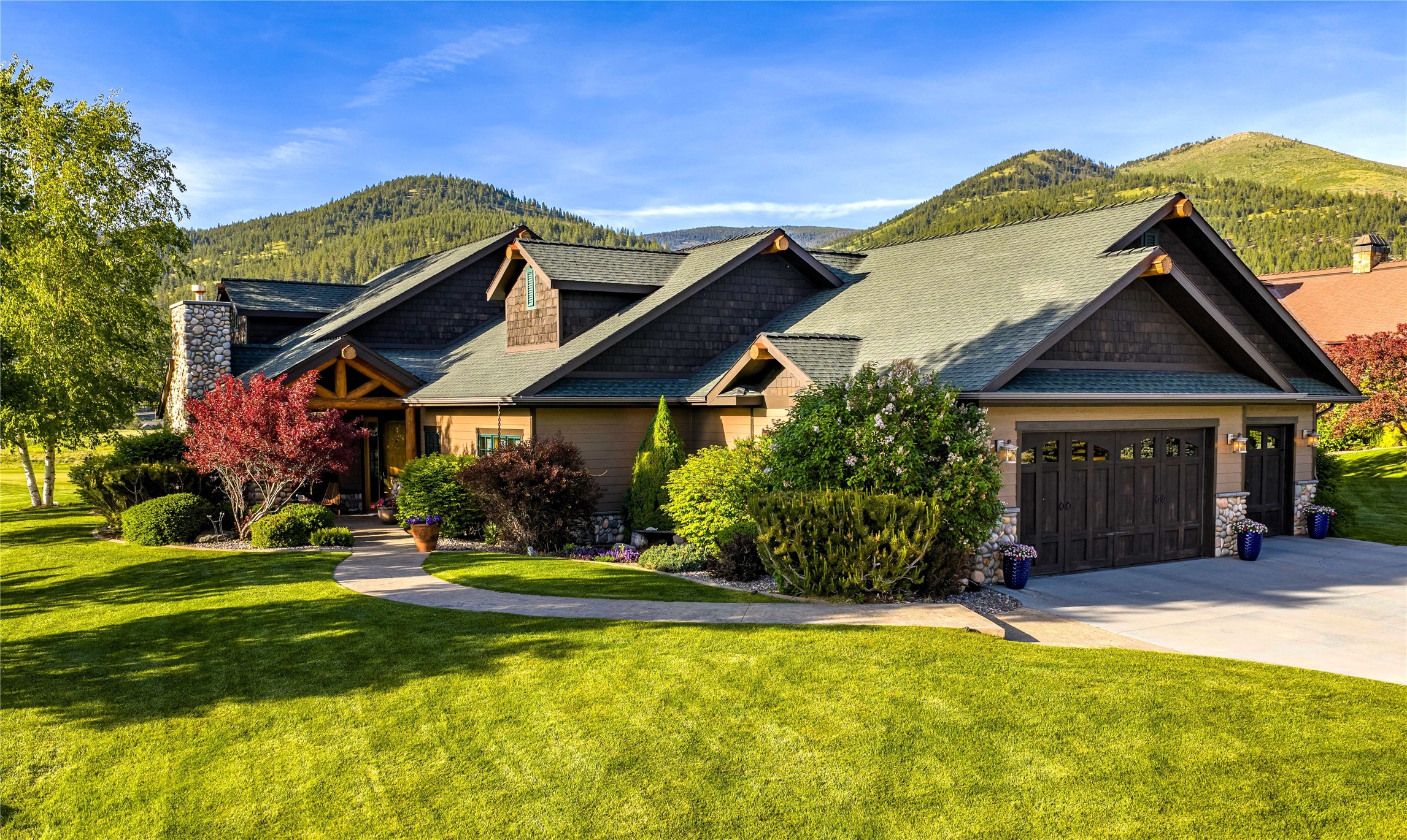 Missoula, Montana 59802, United States, 3 Bedrooms Bedrooms, ,2 BathroomsBathrooms,Residential,Pending,142599