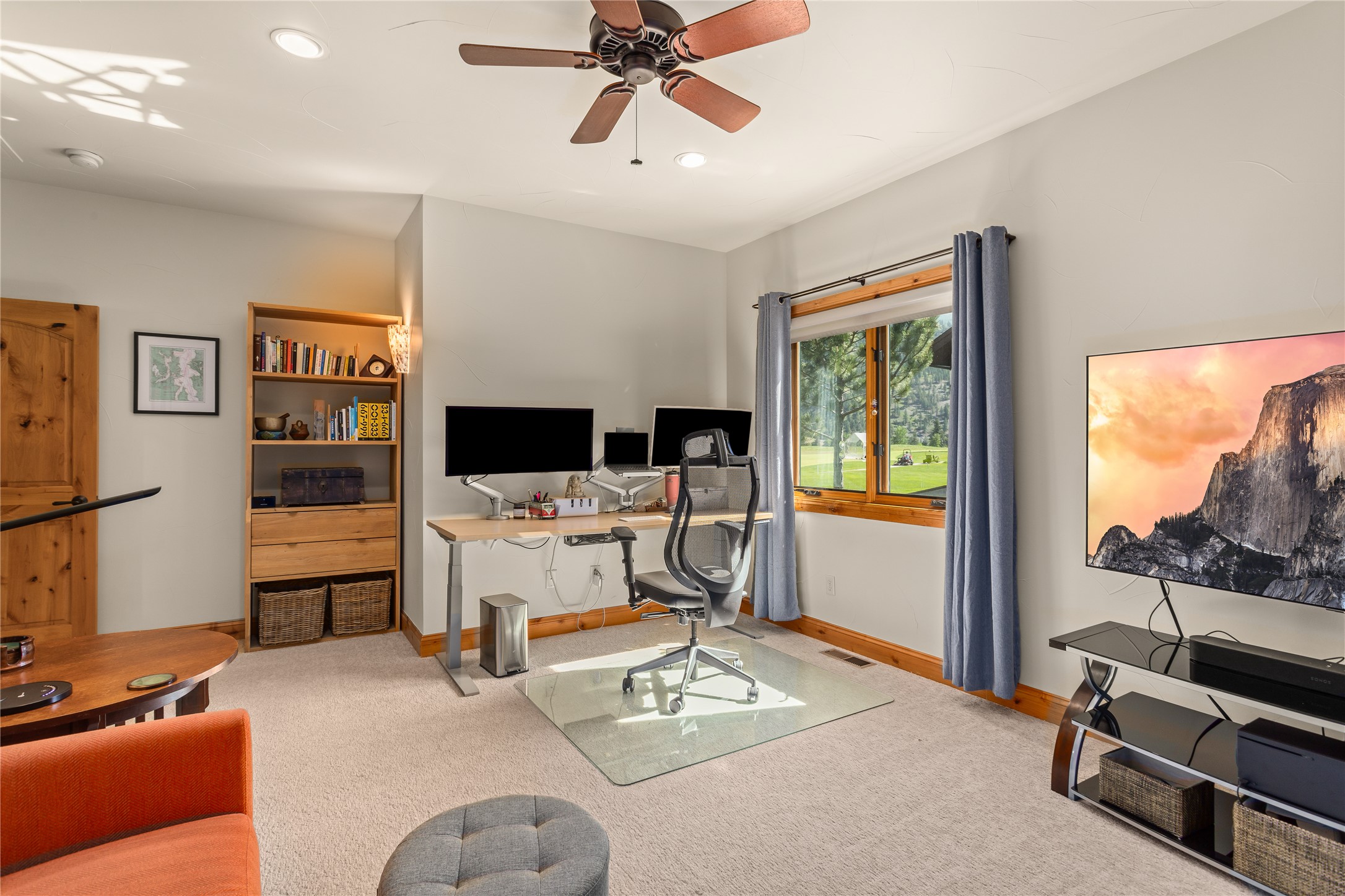 Missoula, Montana 59802, United States, 3 Bedrooms Bedrooms, ,2 BathroomsBathrooms,Residential,Pending,142599