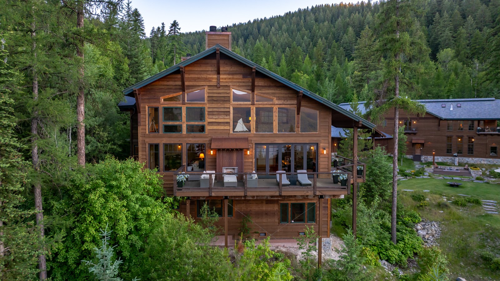 1725 Lion Mountain Drive