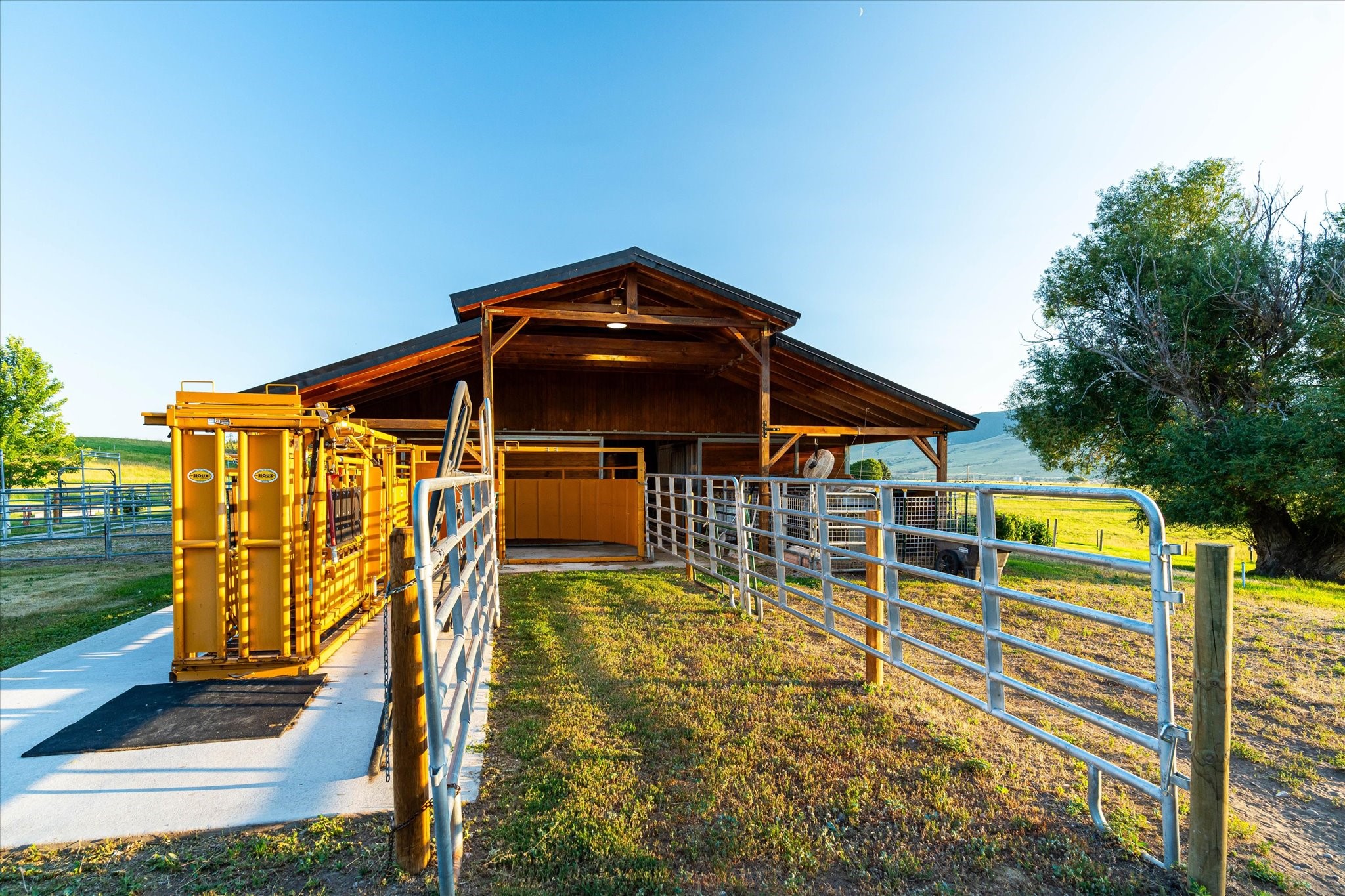 Charlo, Montana 59824, United States, 6 Bedrooms Bedrooms, ,6 BathroomsBathrooms,Residential,Pending,52320