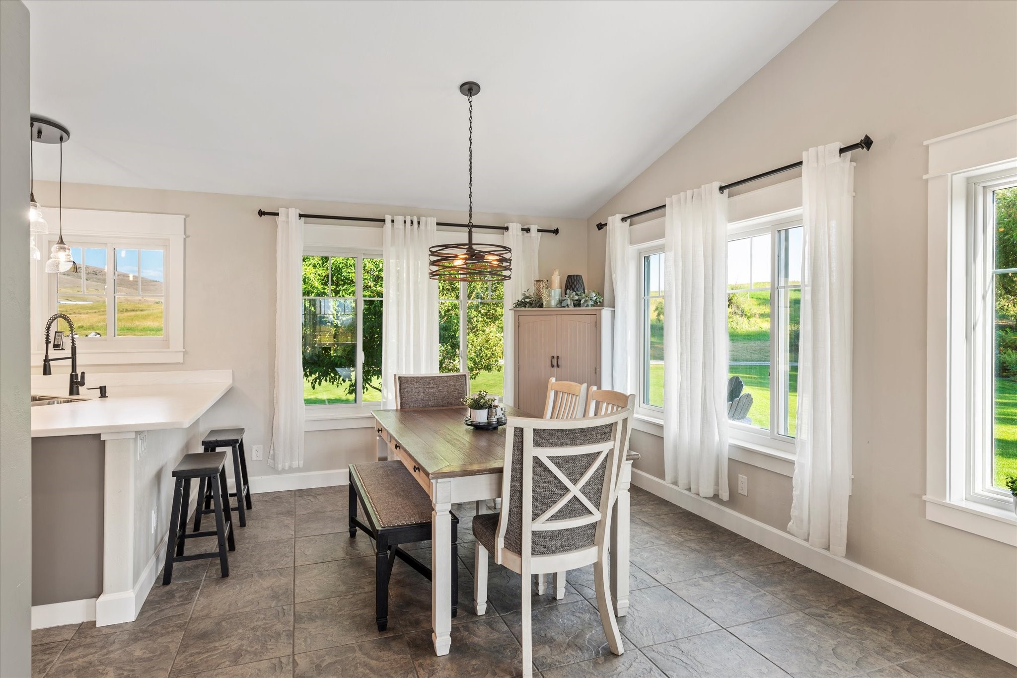 Charlo, Montana 59824, United States, 6 Bedrooms Bedrooms, ,6 BathroomsBathrooms,Residential,Pending,52320