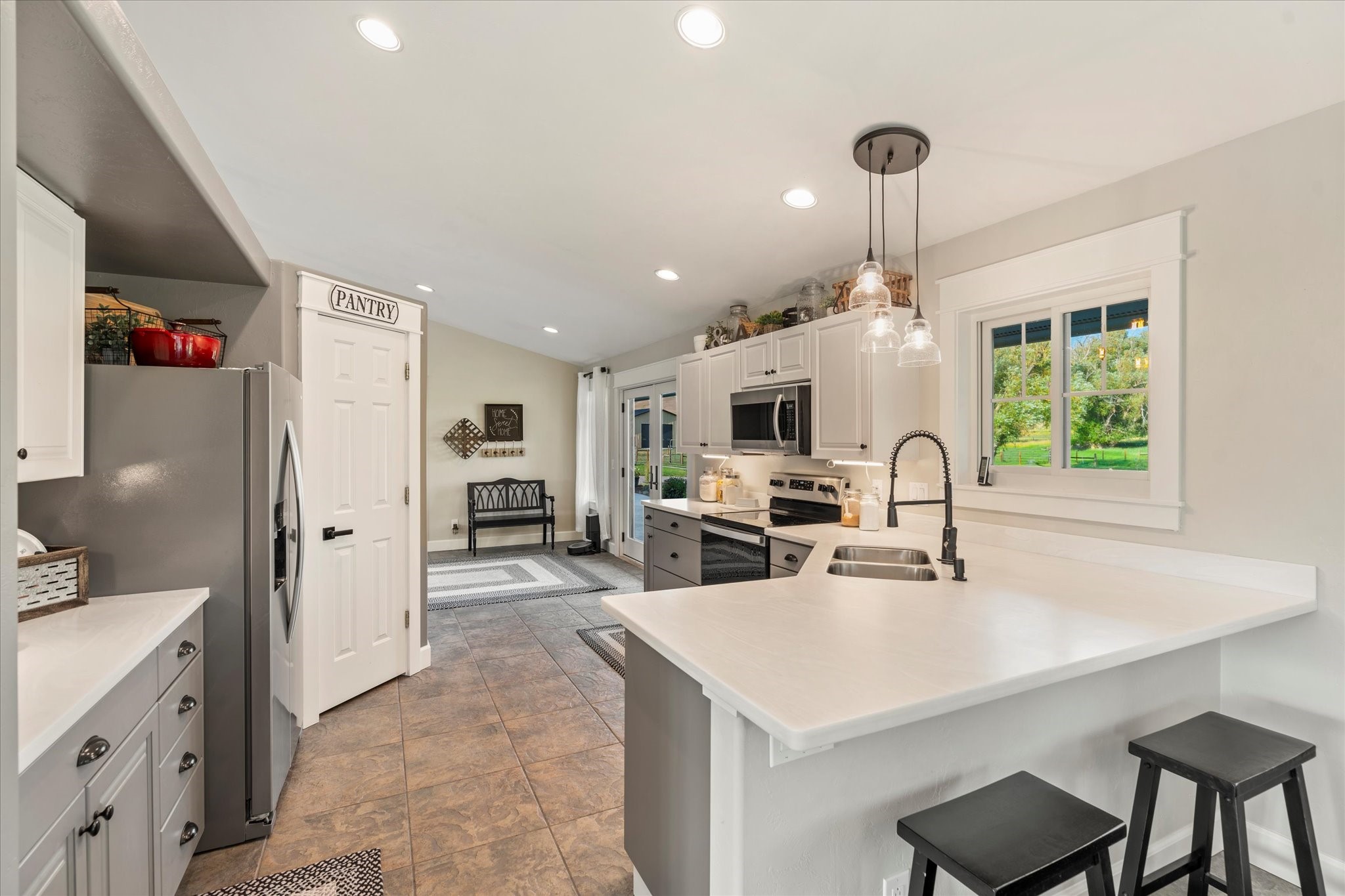 Charlo, Montana 59824, United States, 6 Bedrooms Bedrooms, ,6 BathroomsBathrooms,Residential,Pending,52320