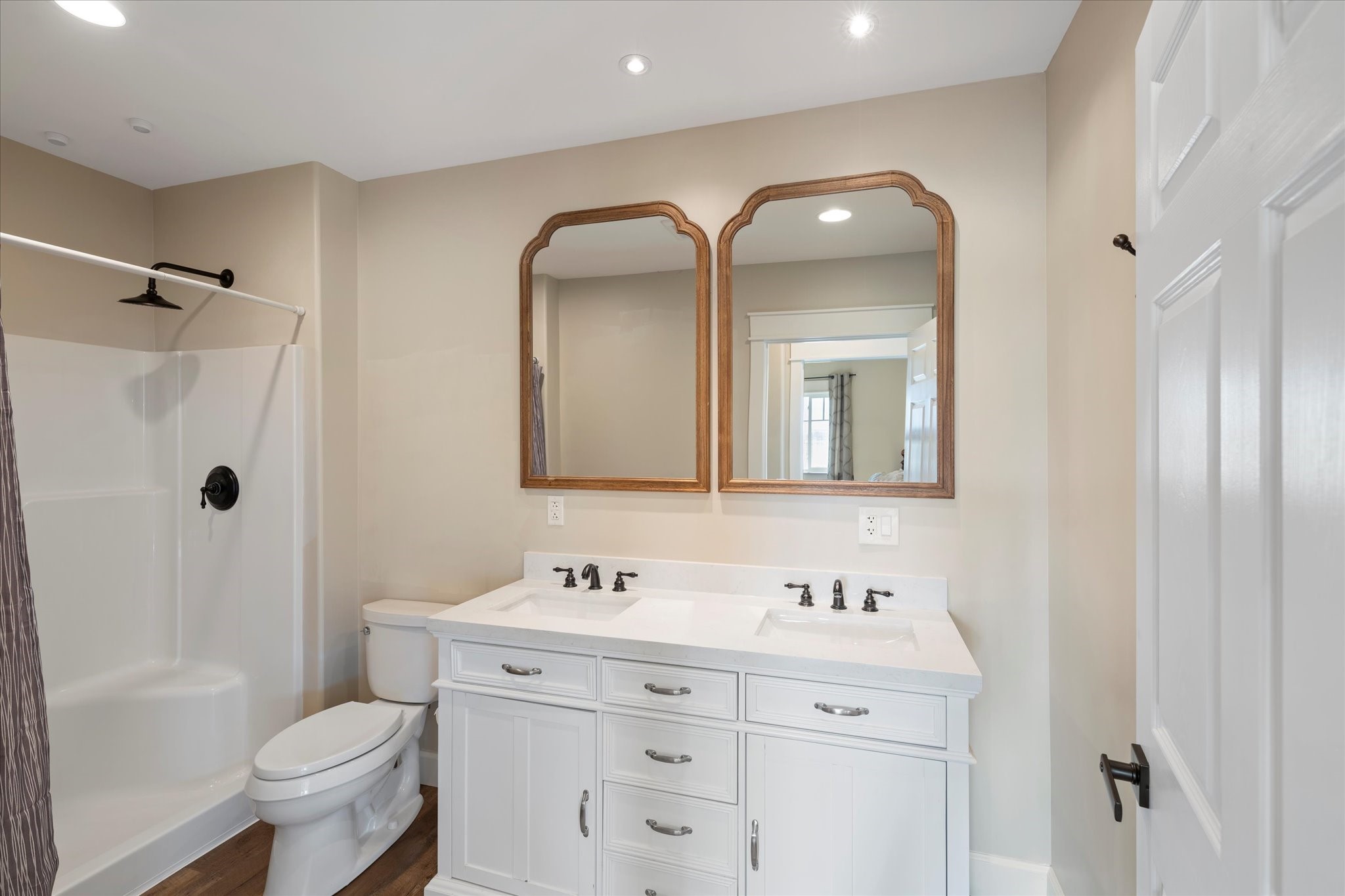 Charlo, Montana 59824, United States, 6 Bedrooms Bedrooms, ,6 BathroomsBathrooms,Residential,Pending,52320