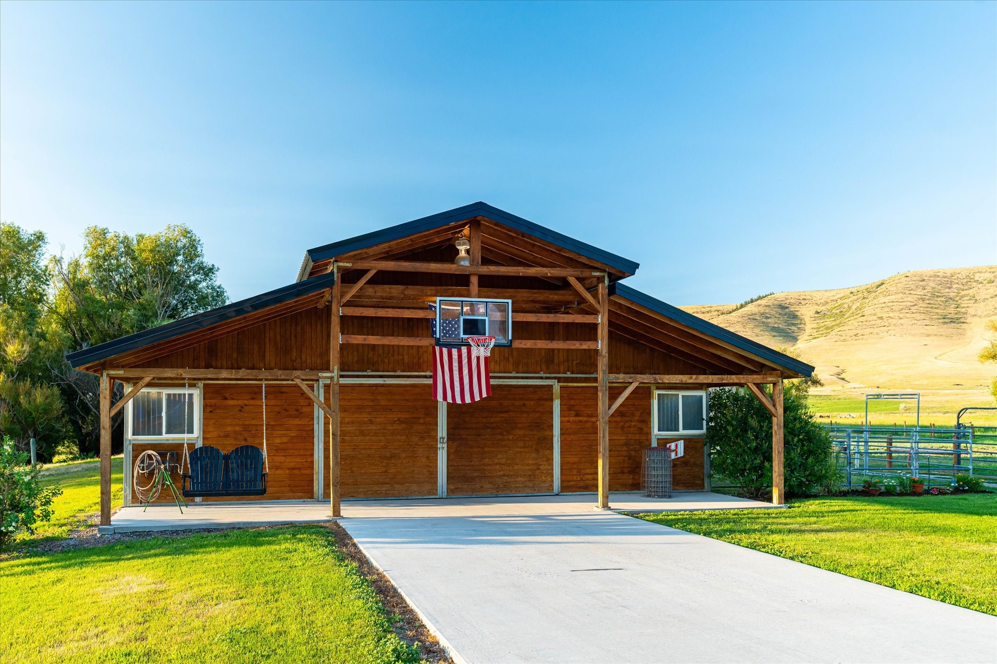 Charlo, Montana 59824, United States, 6 Bedrooms Bedrooms, ,6 BathroomsBathrooms,Residential,Pending,52320