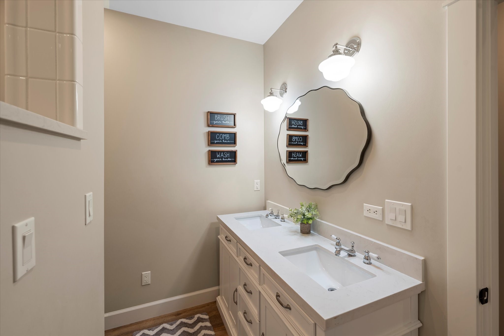 Charlo, Montana 59824, United States, 6 Bedrooms Bedrooms, ,6 BathroomsBathrooms,Residential,Pending,52320