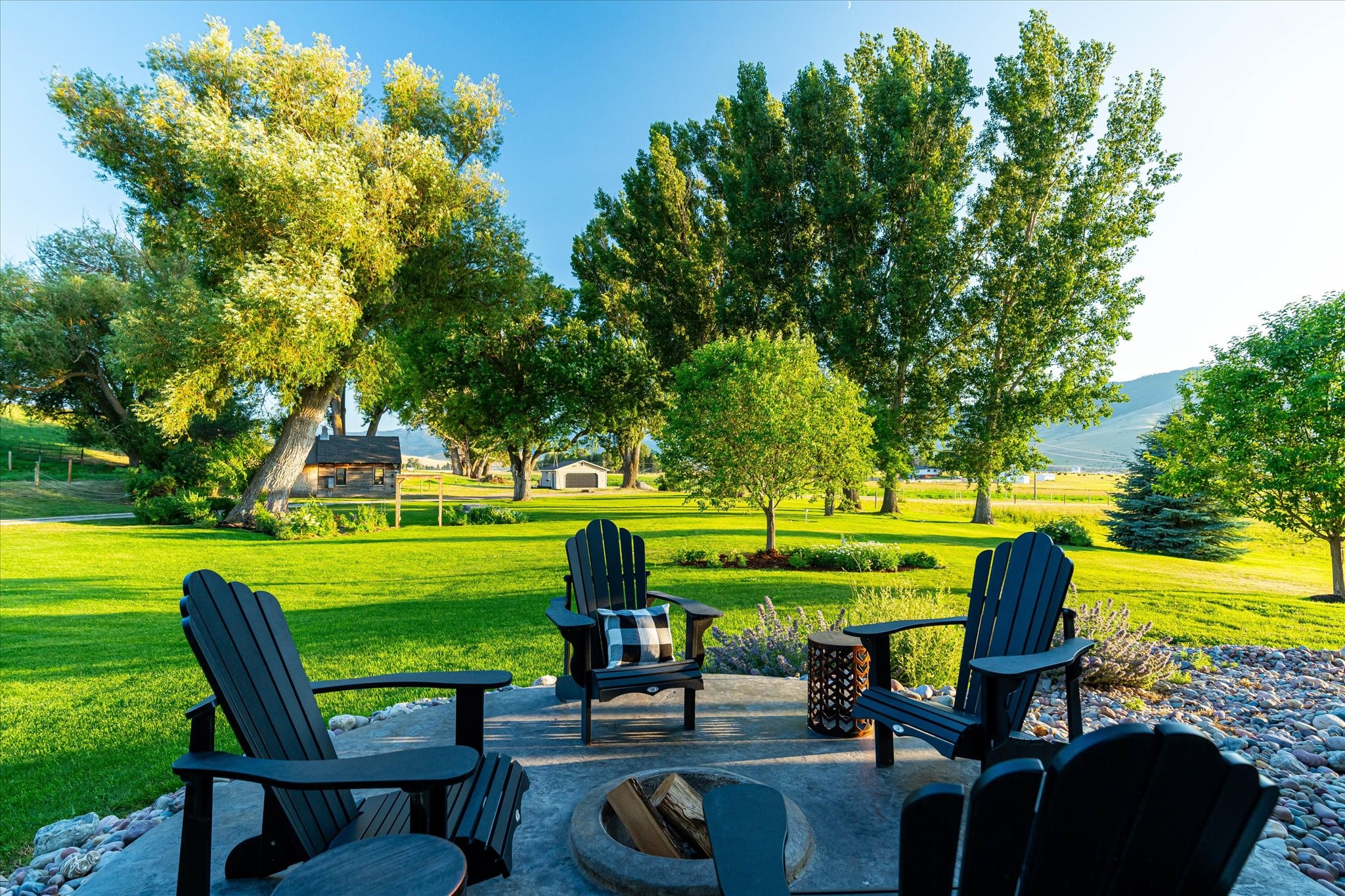 Charlo, Montana 59824, United States, 6 Bedrooms Bedrooms, ,6 BathroomsBathrooms,Residential,Pending,52320