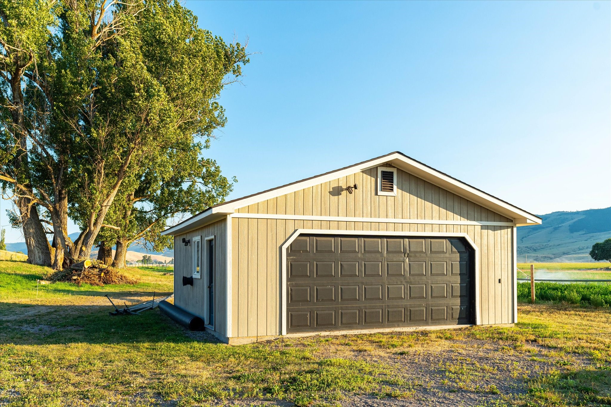 Charlo, Montana 59824, United States, 6 Bedrooms Bedrooms, ,6 BathroomsBathrooms,Residential,Pending,52320