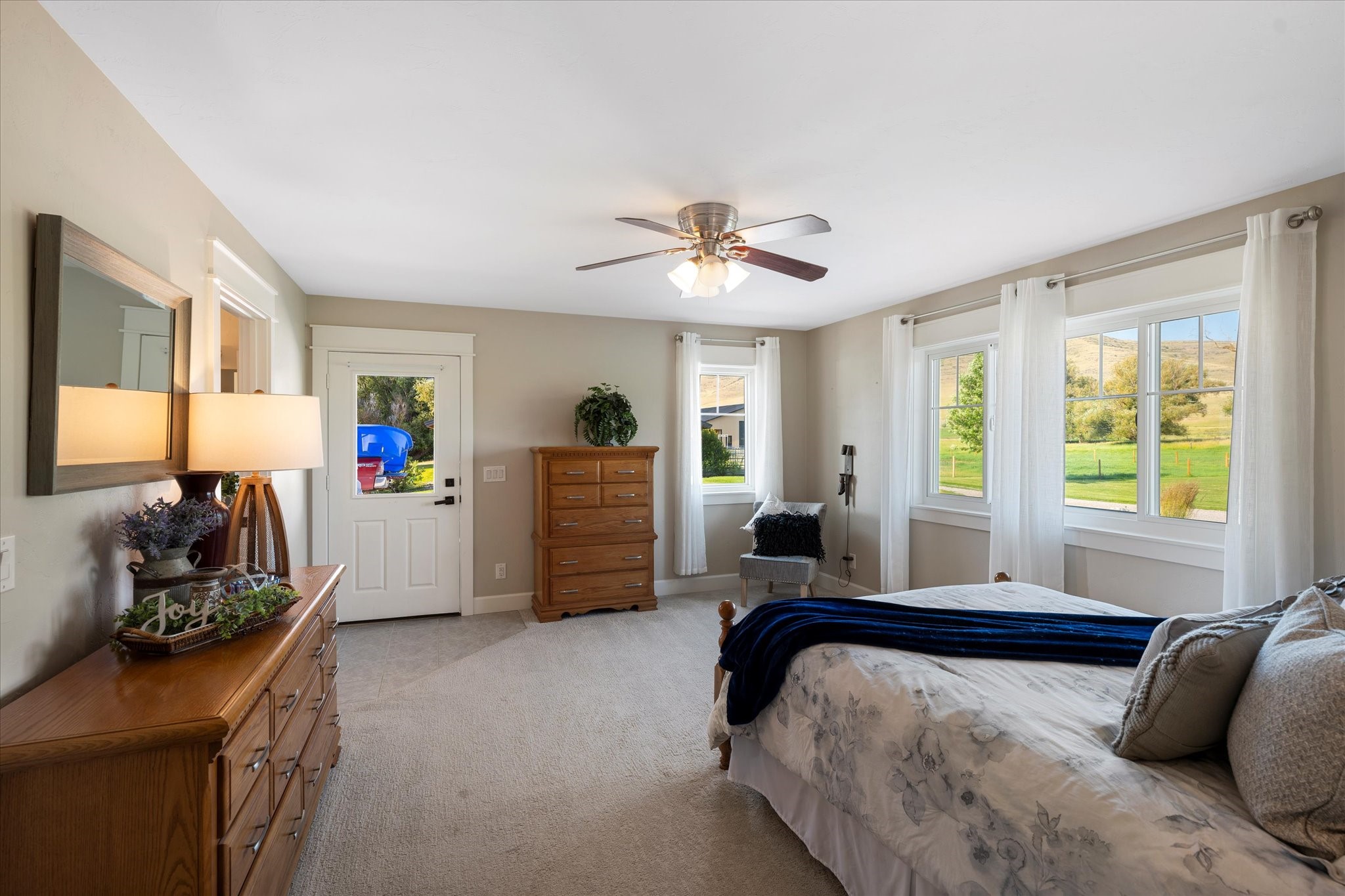 Charlo, Montana 59824, United States, 6 Bedrooms Bedrooms, ,6 BathroomsBathrooms,Residential,Pending,52320