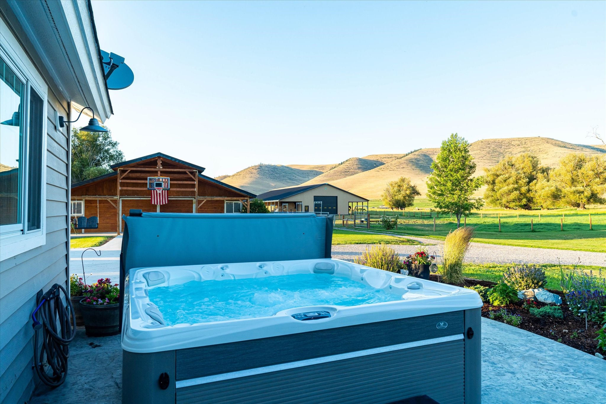 Charlo, Montana 59824, United States, 6 Bedrooms Bedrooms, ,6 BathroomsBathrooms,Residential,Pending,52320