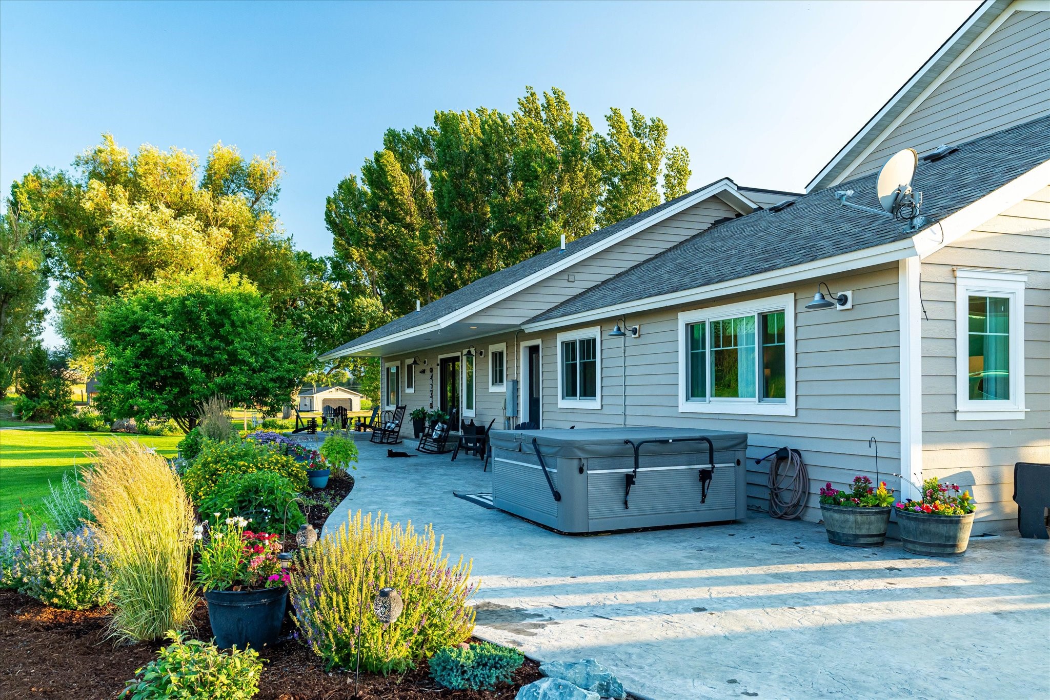 Charlo, Montana 59824, United States, 6 Bedrooms Bedrooms, ,6 BathroomsBathrooms,Residential,Pending,52320