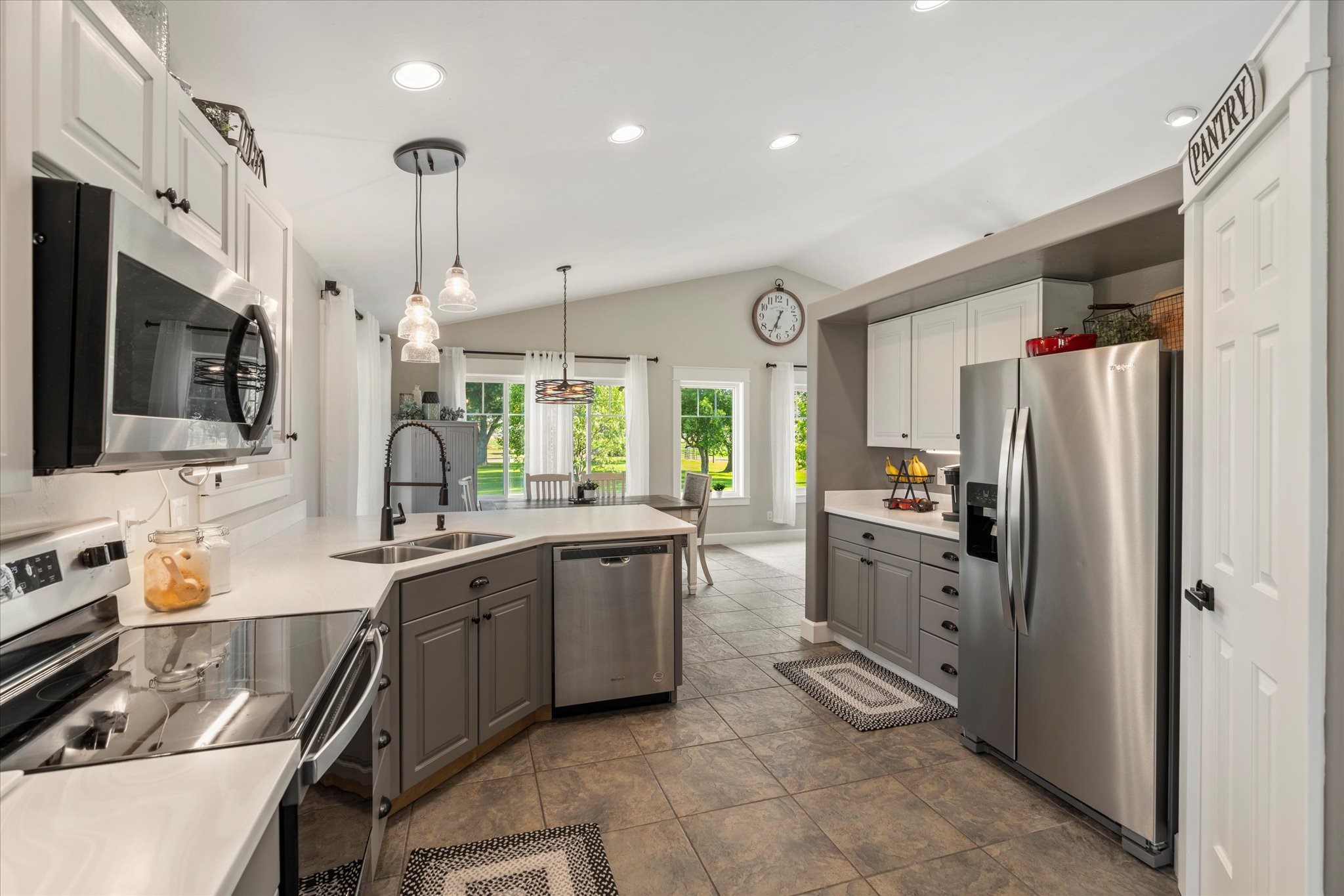 Charlo, Montana 59824, United States, 6 Bedrooms Bedrooms, ,6 BathroomsBathrooms,Residential,Pending,52320