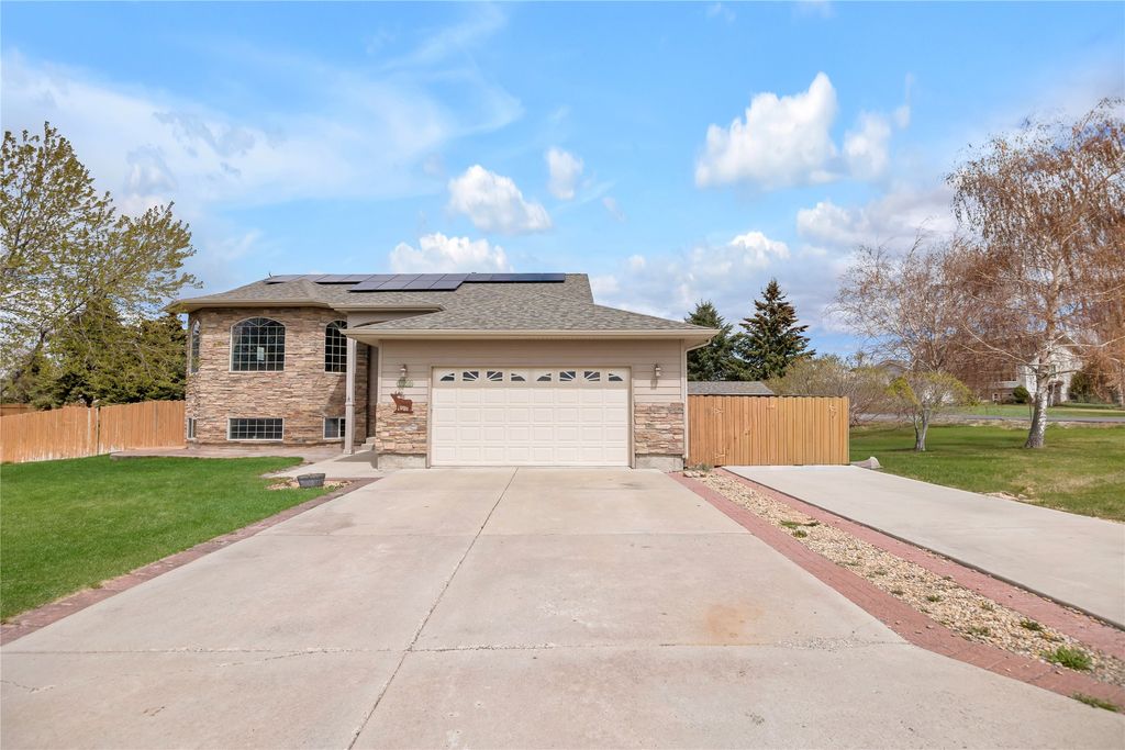 Photo of 3156 Holmberg Drive, Helena, MT 59602 (MLS # 30069023)