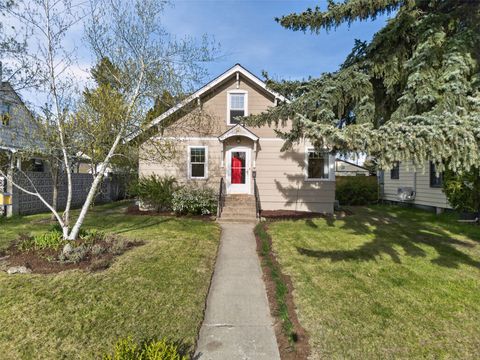 Photo of 761 5th Avenue, Kalispell, MT 59901 (MLS # 30070243)