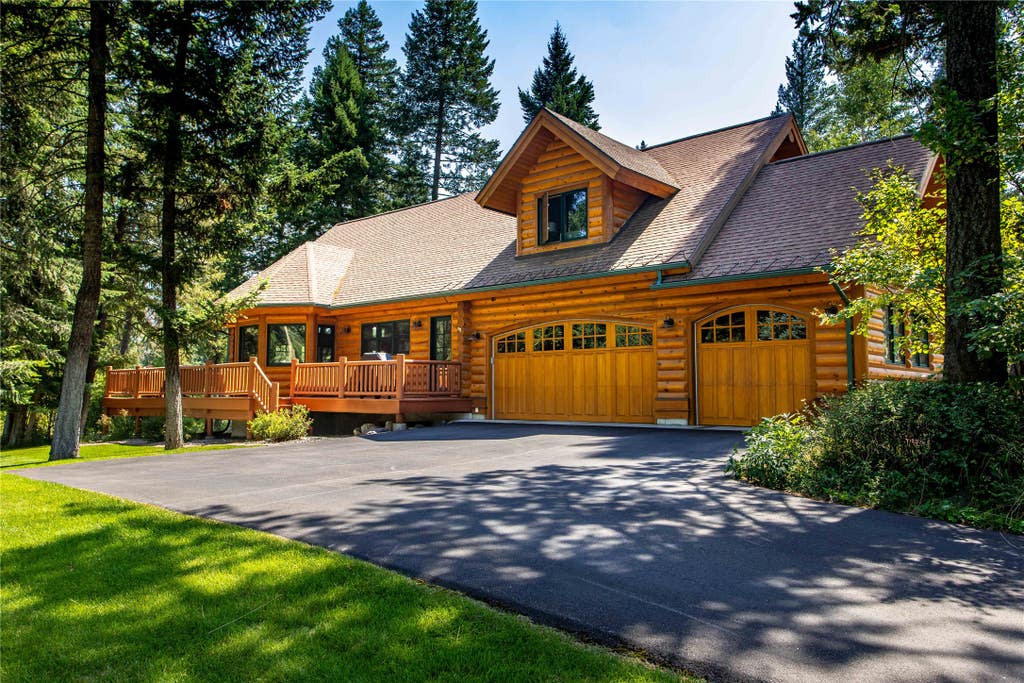 Photo of 20 Wood Ridge Drive, Columbia Falls, MT 59912 (MLS # 30075704)