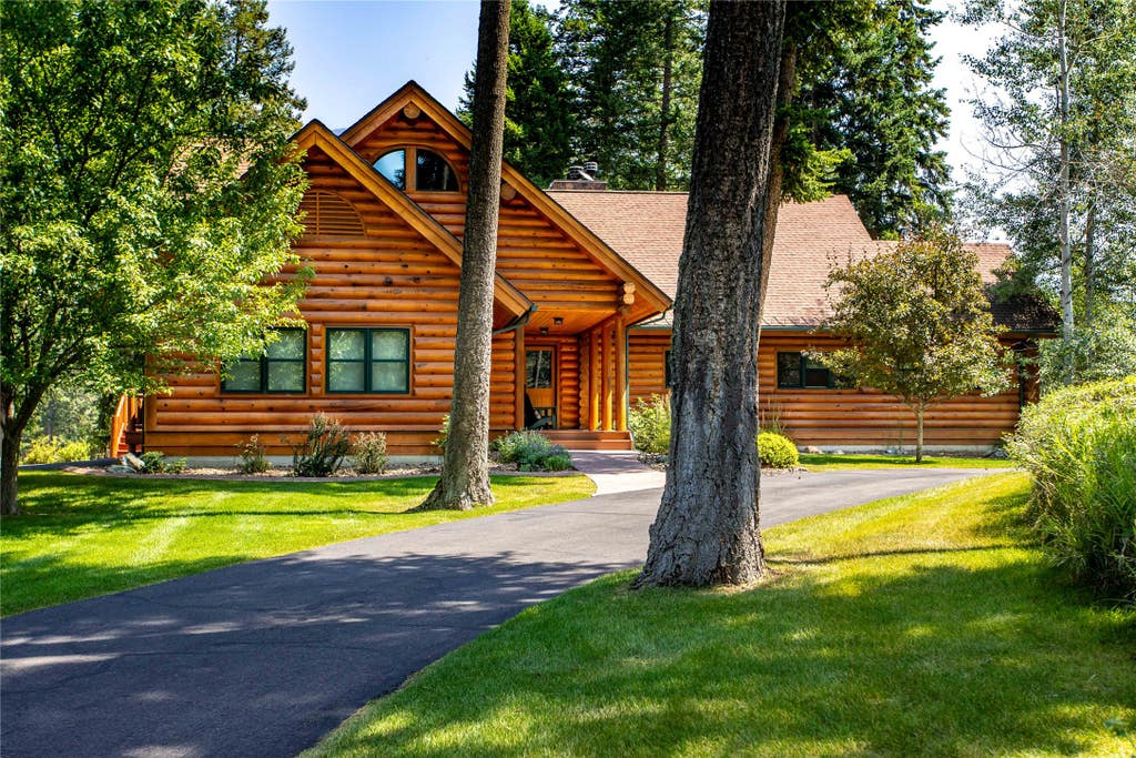 Photo of 20 Wood Ridge Drive, Columbia Falls, MT 59912 (MLS # 30075704)