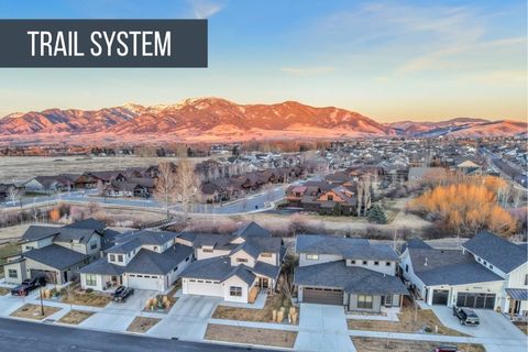 Photo of 1976 Vaquero Parkway, Bozeman, MT 59718 (MLS # 30067937)