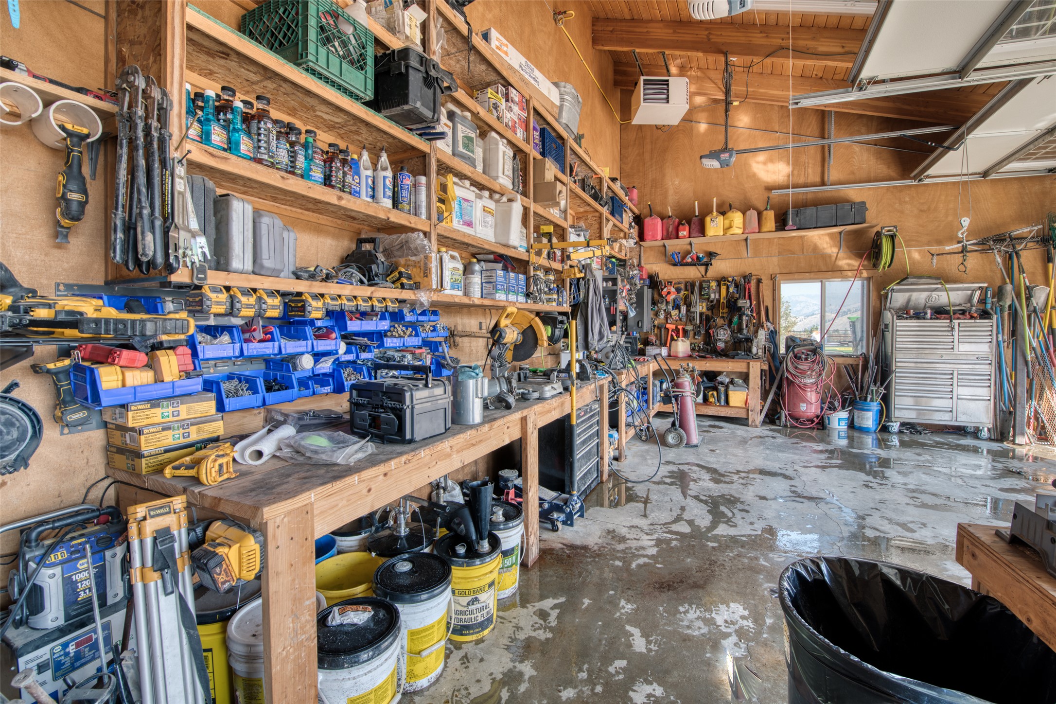 Darby, Montana 59829, United States, 3 Bedrooms Bedrooms, ,4 BathroomsBathrooms,Residential,Active,37707