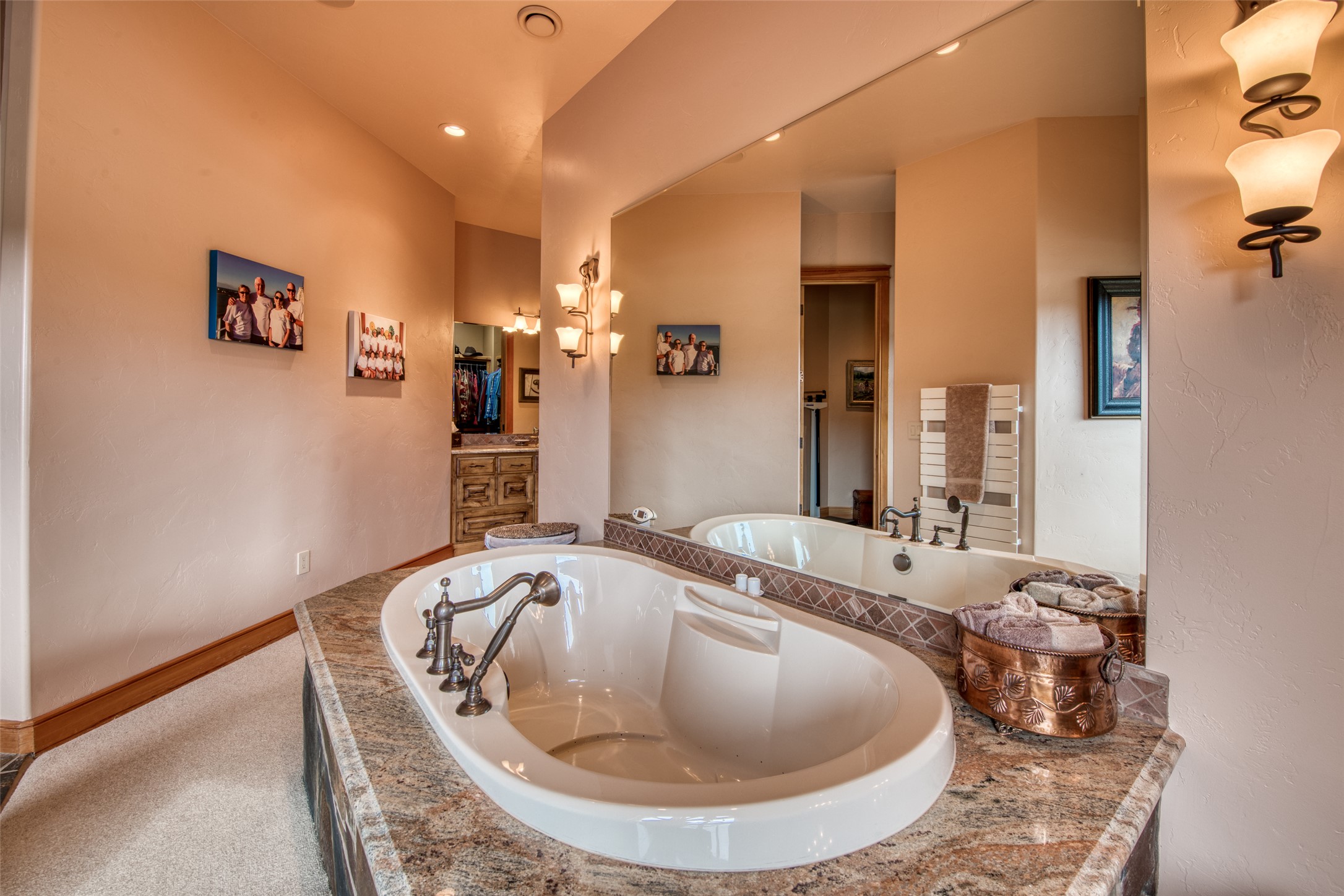 Darby, Montana 59829, United States, 3 Bedrooms Bedrooms, ,4 BathroomsBathrooms,Residential,Active,37707